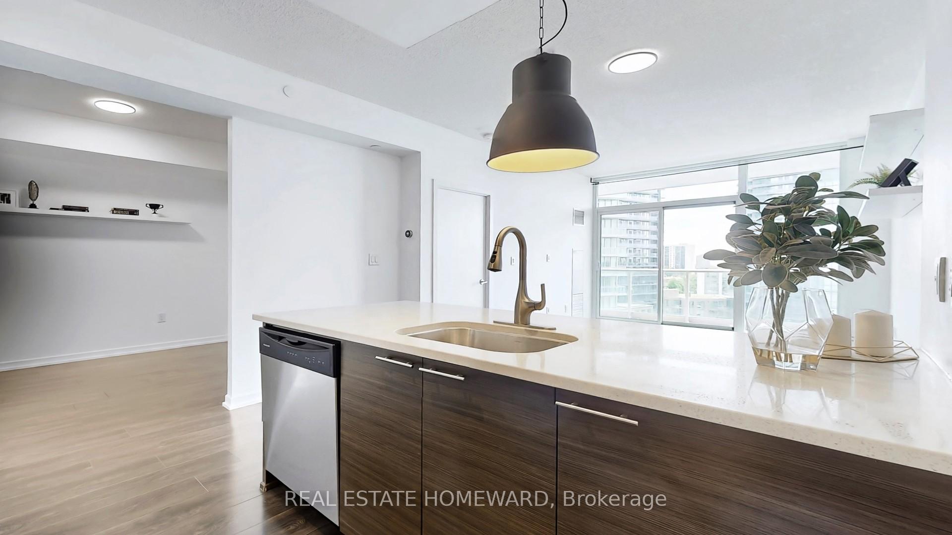 2 Bedrooms Condo at 66 Forest Manor, Toronto For sale
