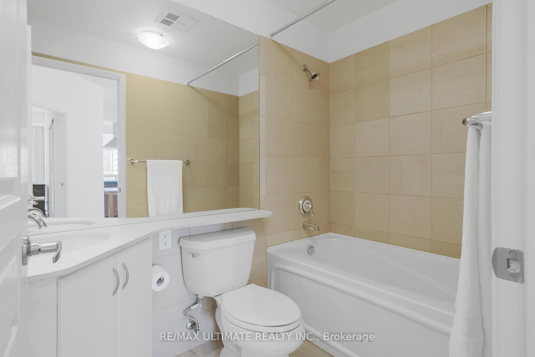 2 Bedrooms Condo at 1121 Bay, Toronto For sale