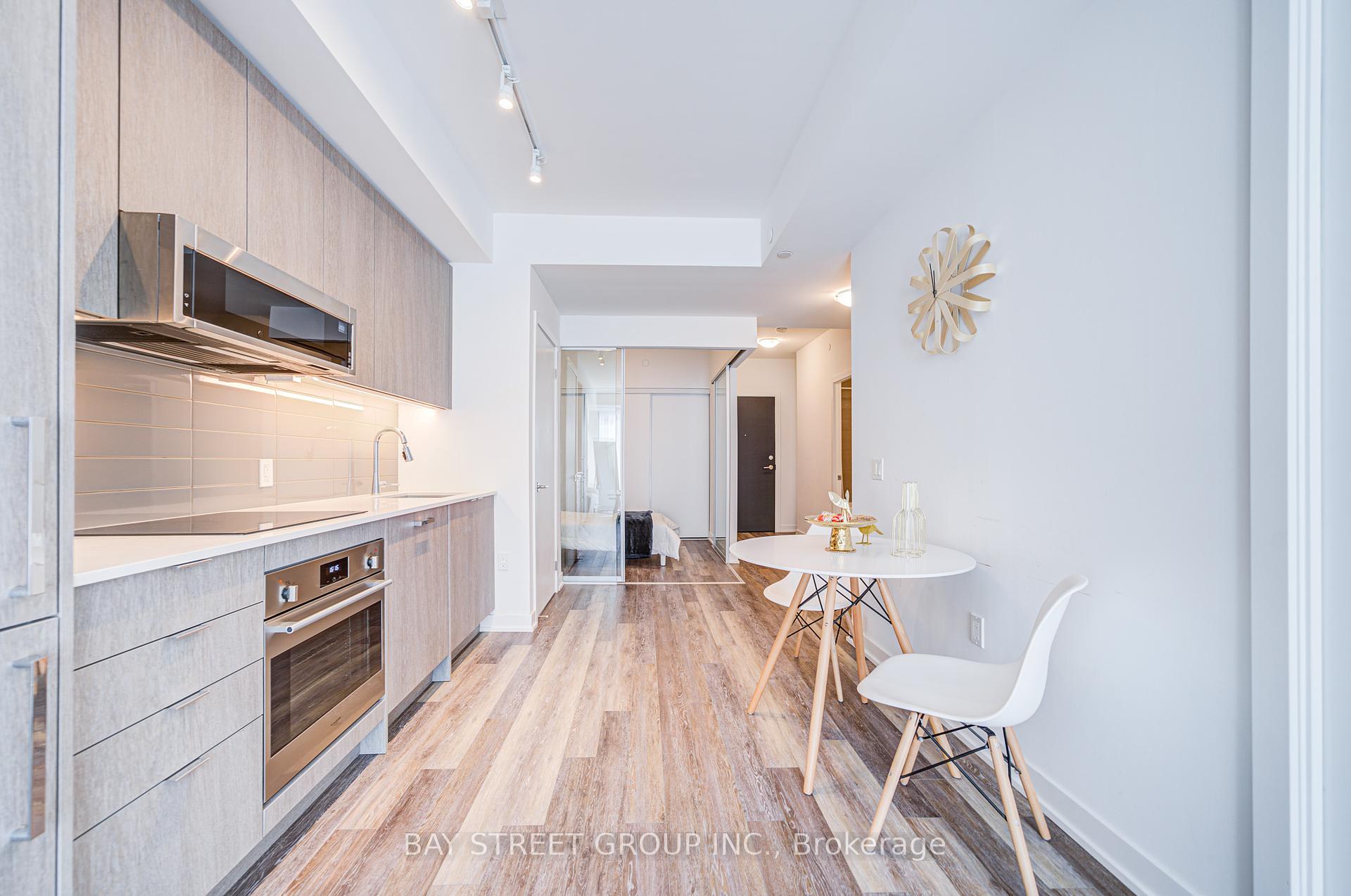 2 Bedrooms Condo at 250 Lawrence, Toronto For sale