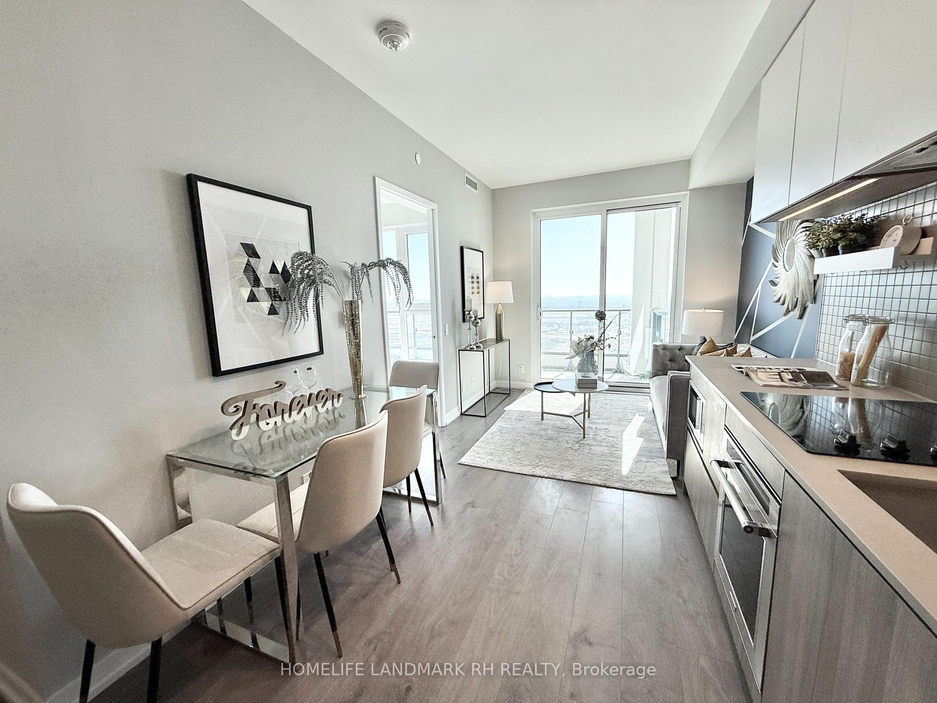 3 Bedrooms Condo at 950 Portage, Vaughan For sale