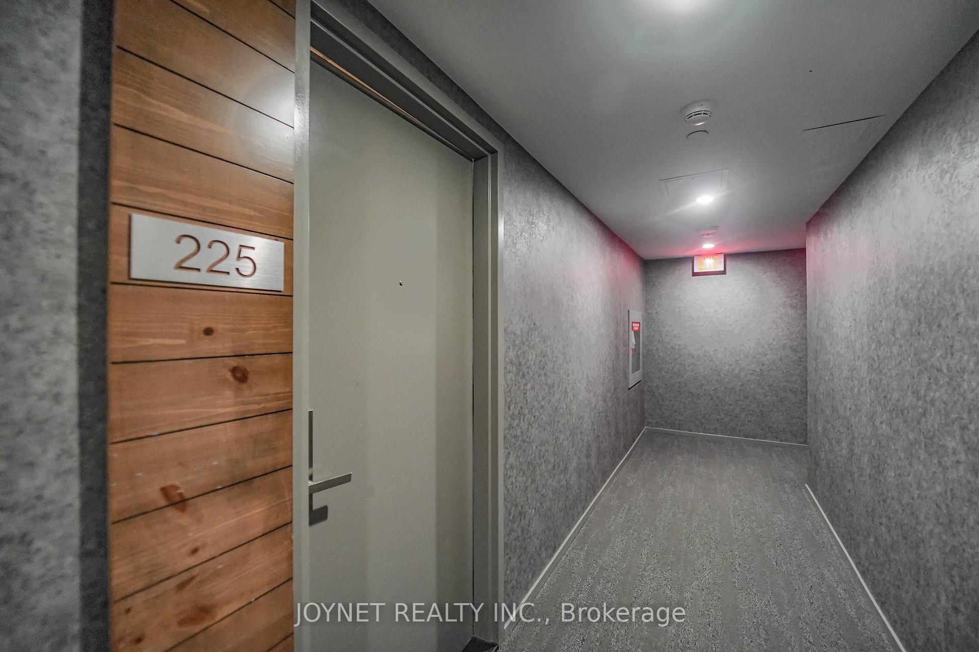 1 Bedroom Condo at 5 St Joseph, Toronto For sale