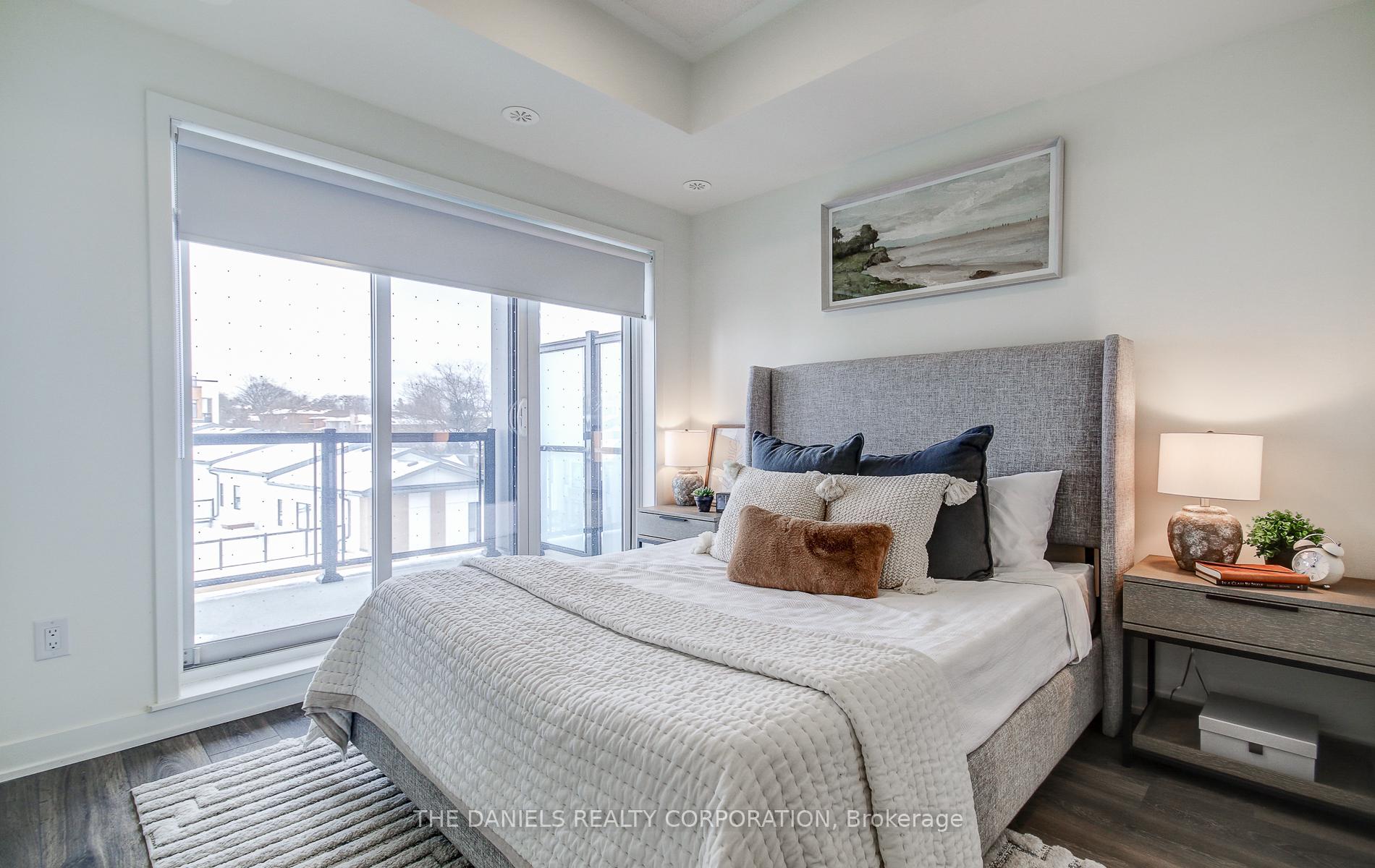 2 Bedrooms Condo at 165 Canon Jackson,  Toronto For sale