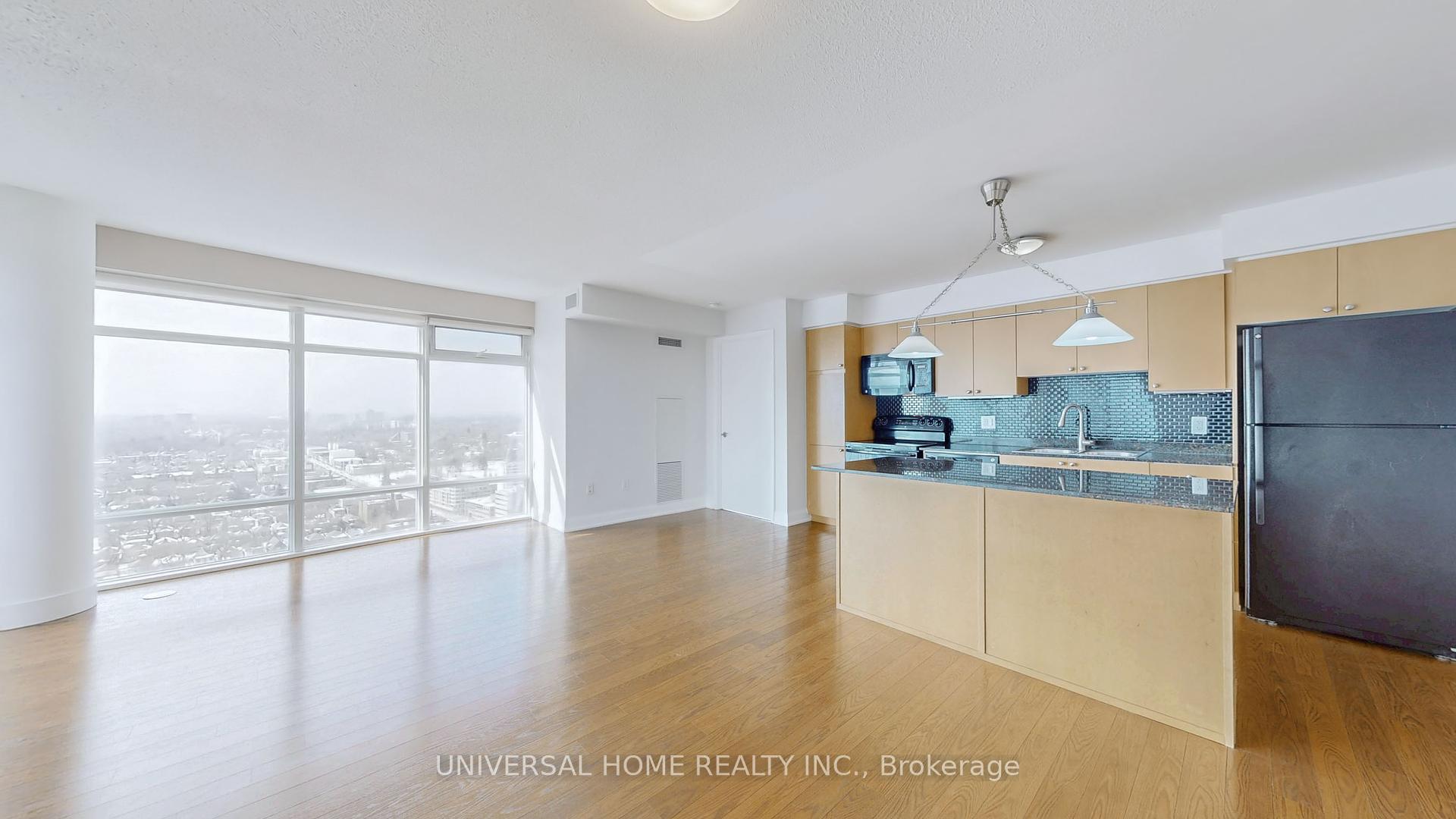 3 Bedrooms Condo at 2191 Yonge,  Toronto For sale