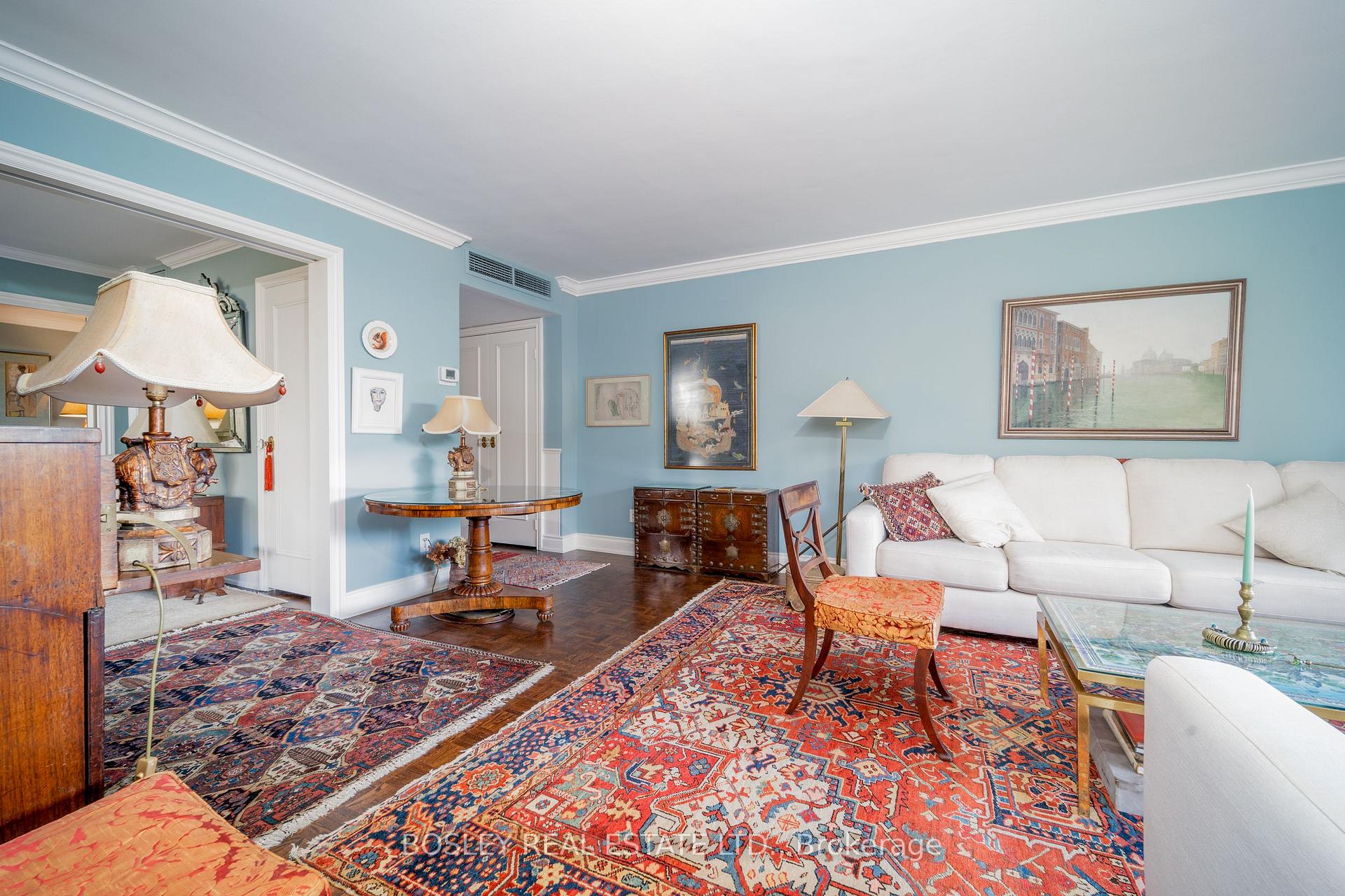 2 Bedrooms Condo at 20 Avoca, Toronto For sale
