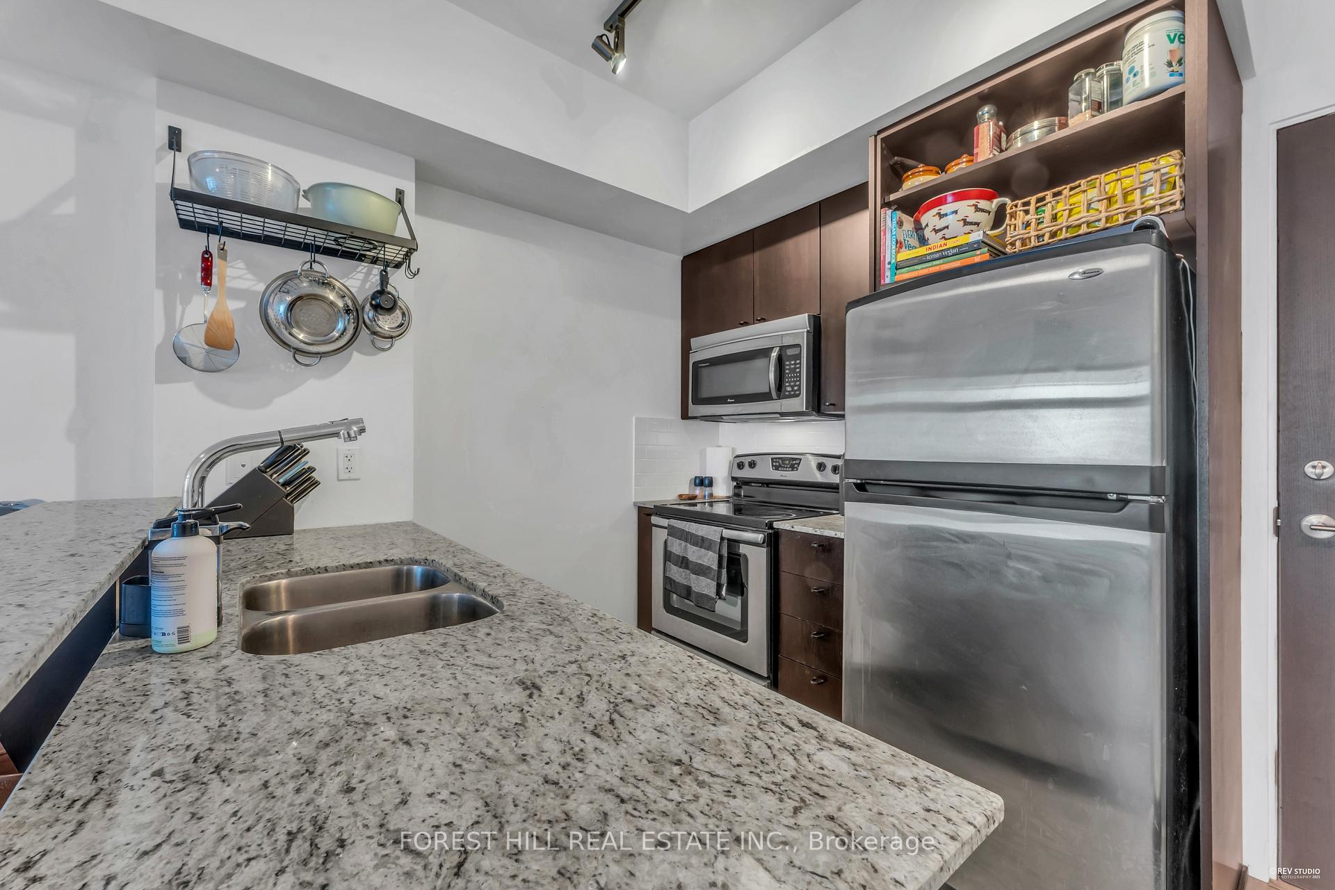 1 Bedroom Condo at 103 The Queensway, Toronto For sale