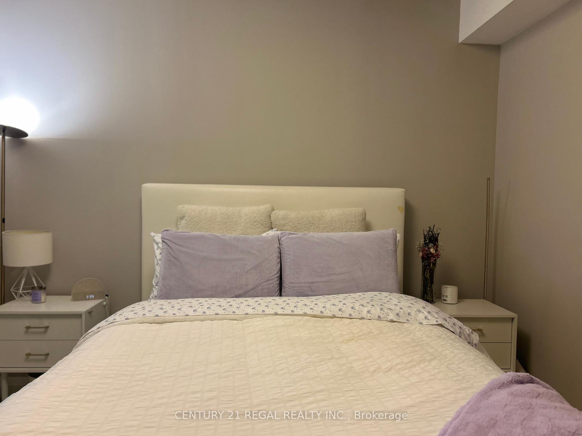 3 Bedrooms Condo at 224 King Street West,  Toronto For sale