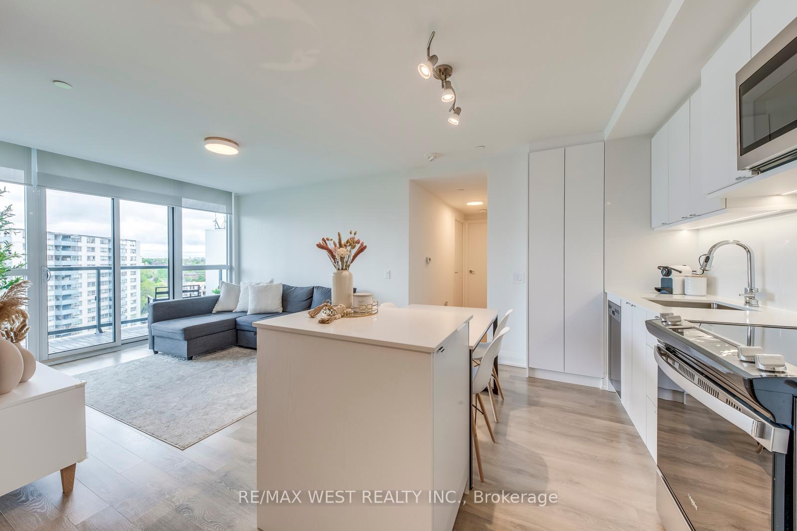 3 Bedrooms Condo at 1461 Lawrence, Toronto For sale