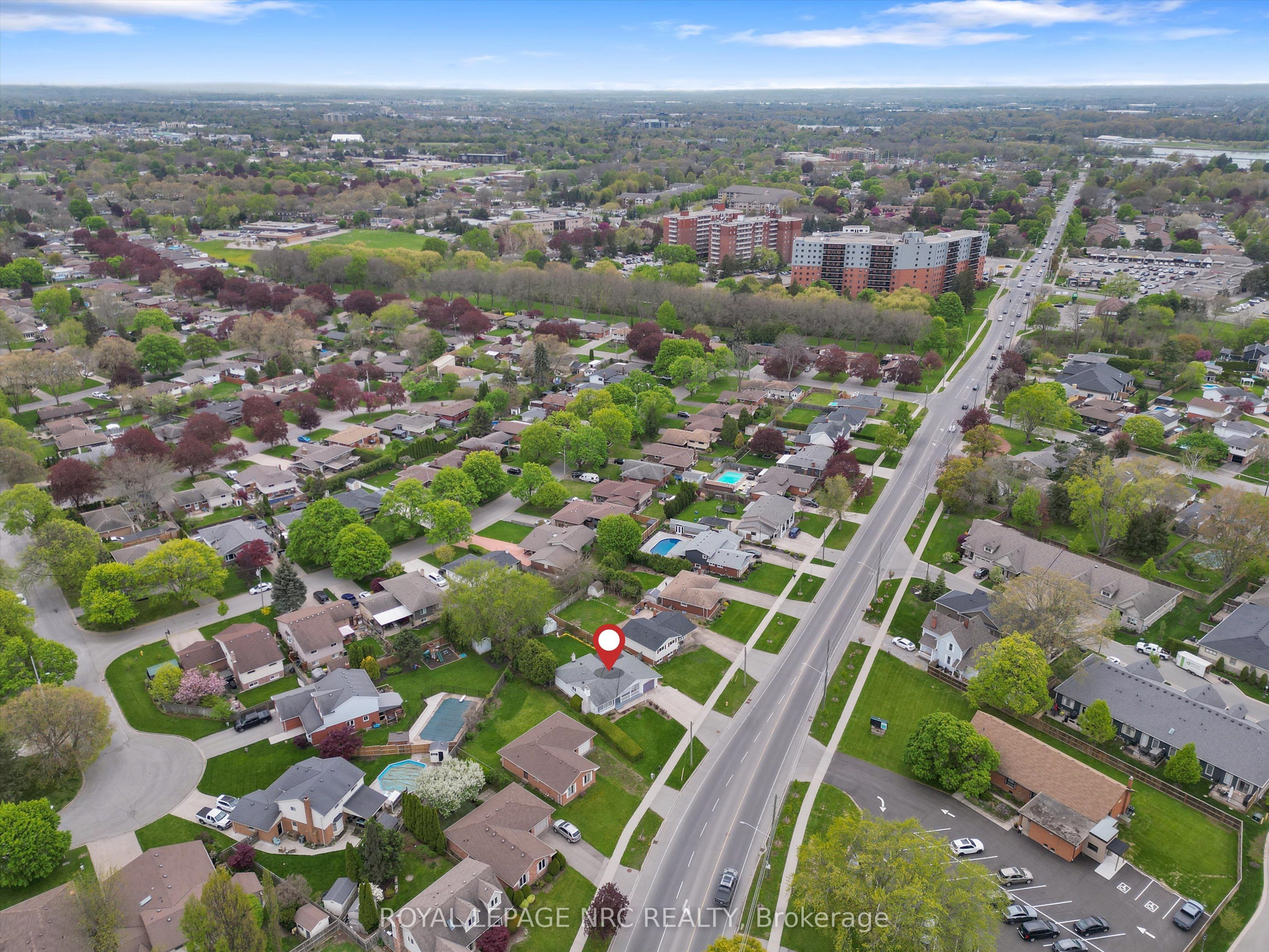 96 Lakeshore Road