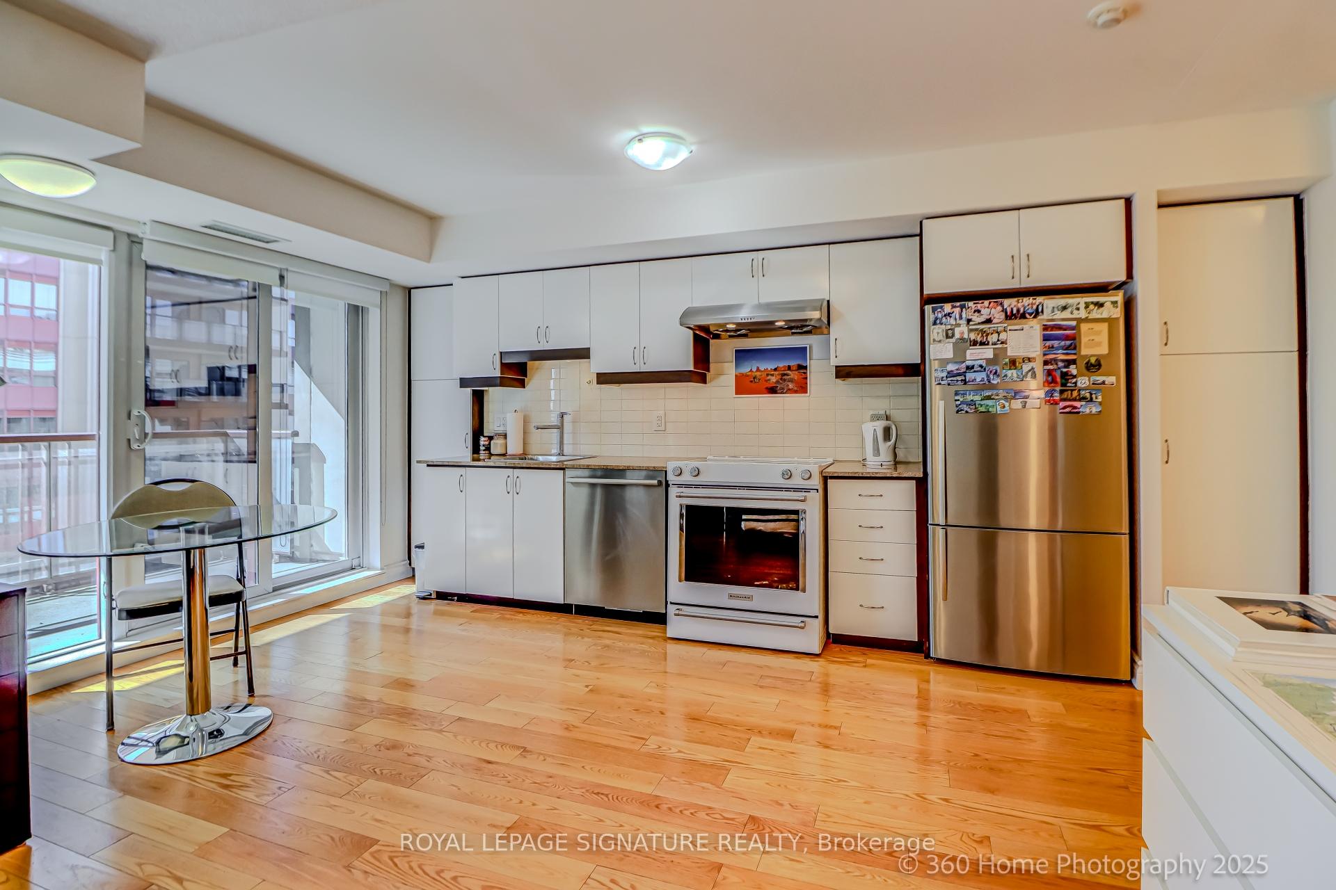 Condo at 27 Rean,  Toronto For sale