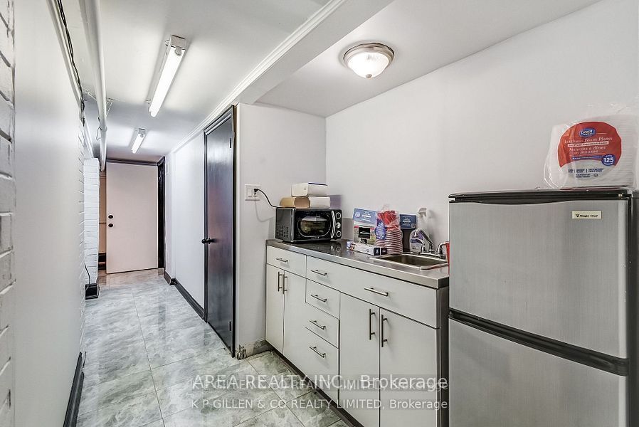 198A Davenport Road, #LL
