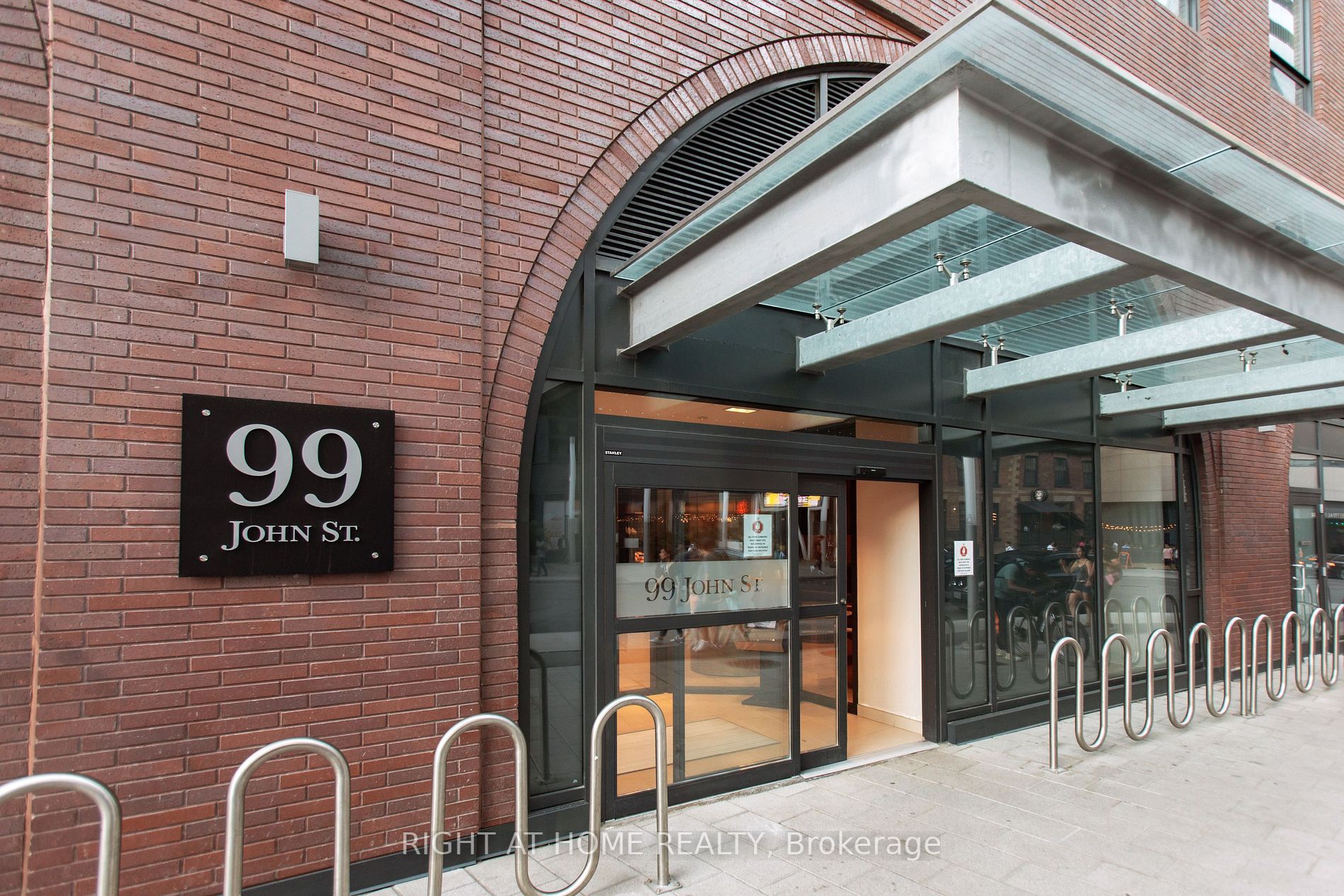 99 JOHN Street Unit# 301 Toronto C01 Ontario M5V 0S6