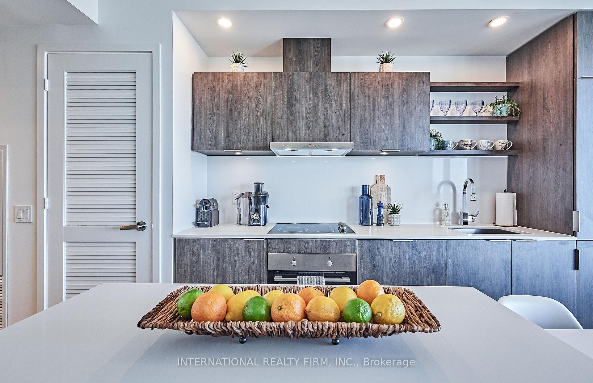 2 Bedrooms Condo at 16 Bonnycastle, Toronto For sale