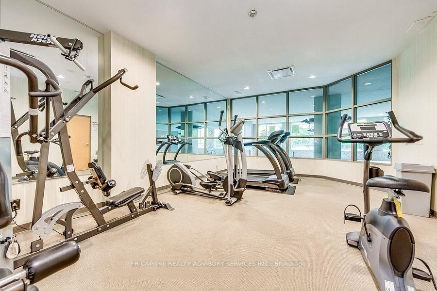 2 Bedrooms Condo at 68 Grangeway, Toronto For sale