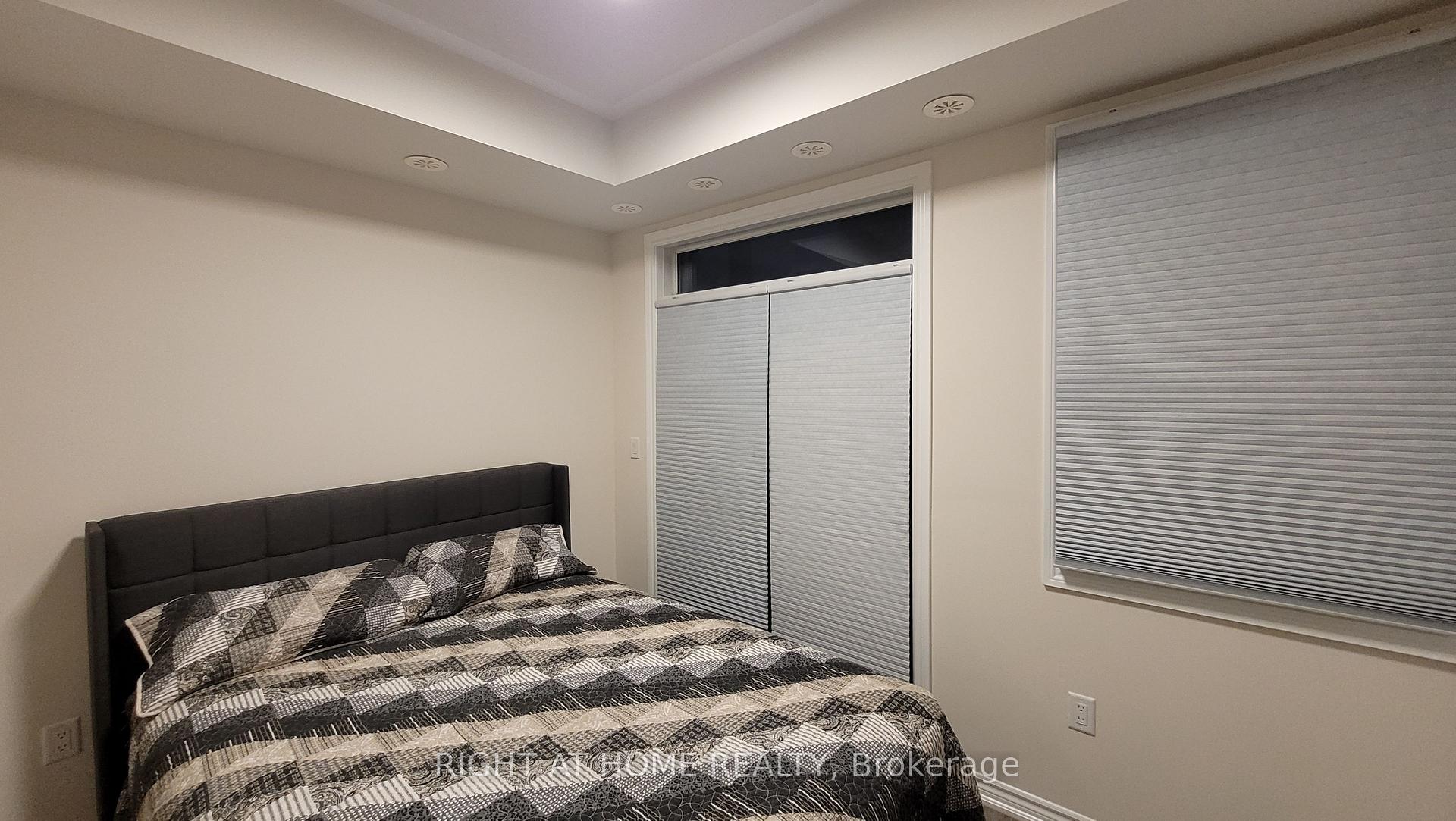 1 Bedroom Condo at 380 Hopewell, Toronto For sale