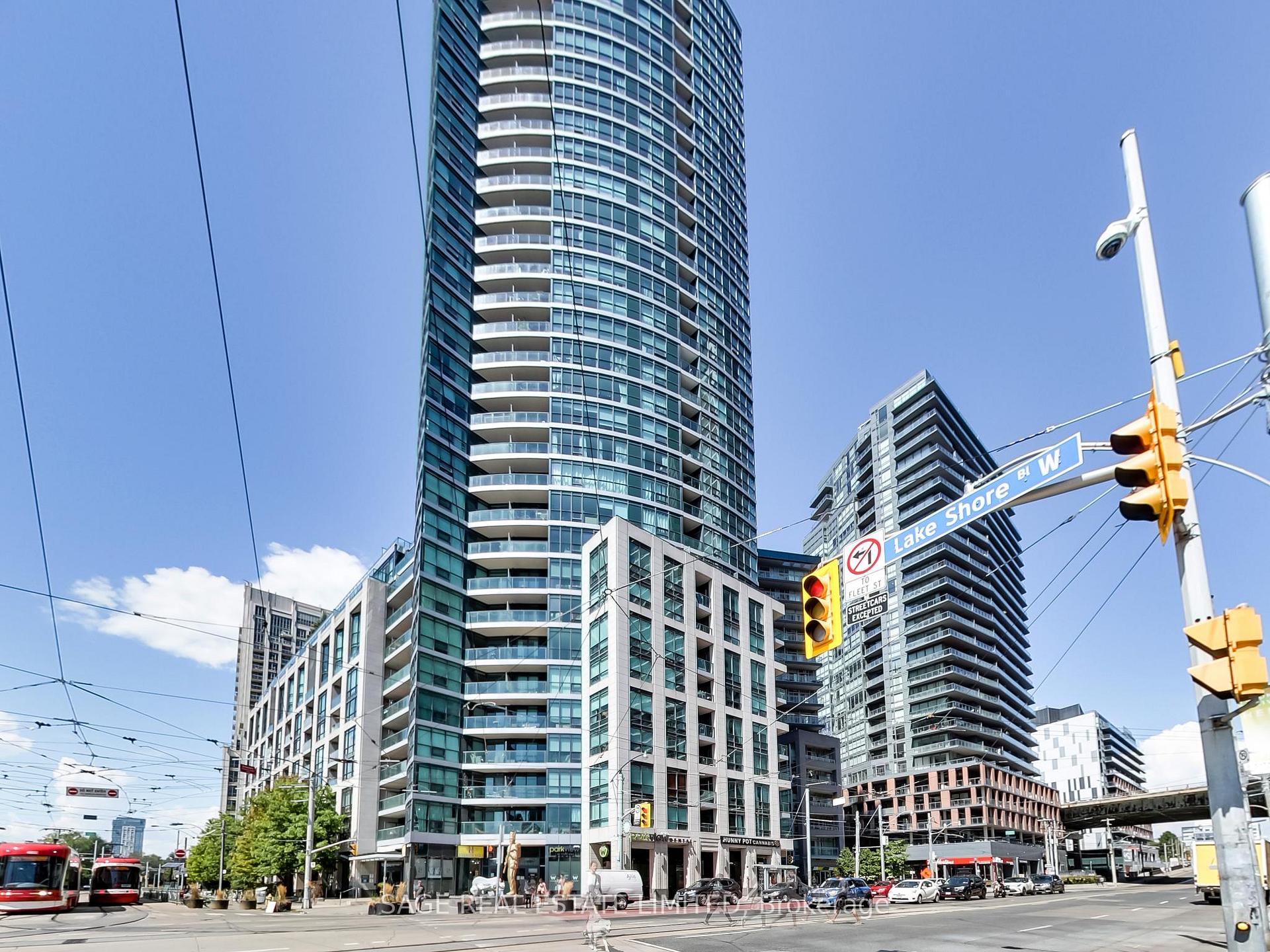 1 Bedroom Condo at 600 Fleet, Toronto For sale