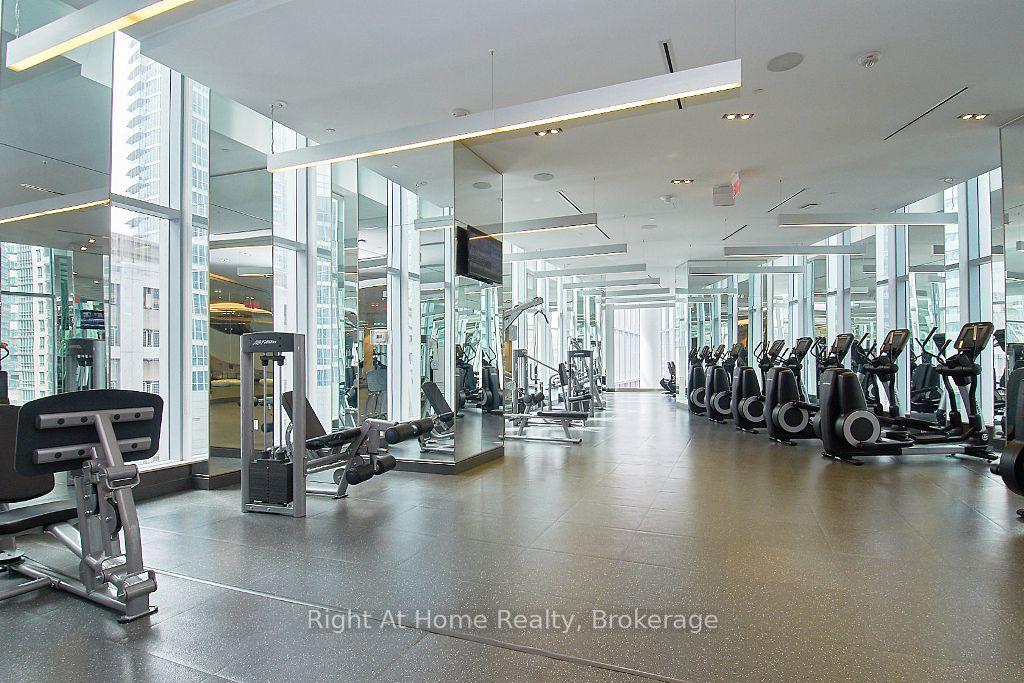 1 Bedroom Condo at 10 York,  Toronto For sale