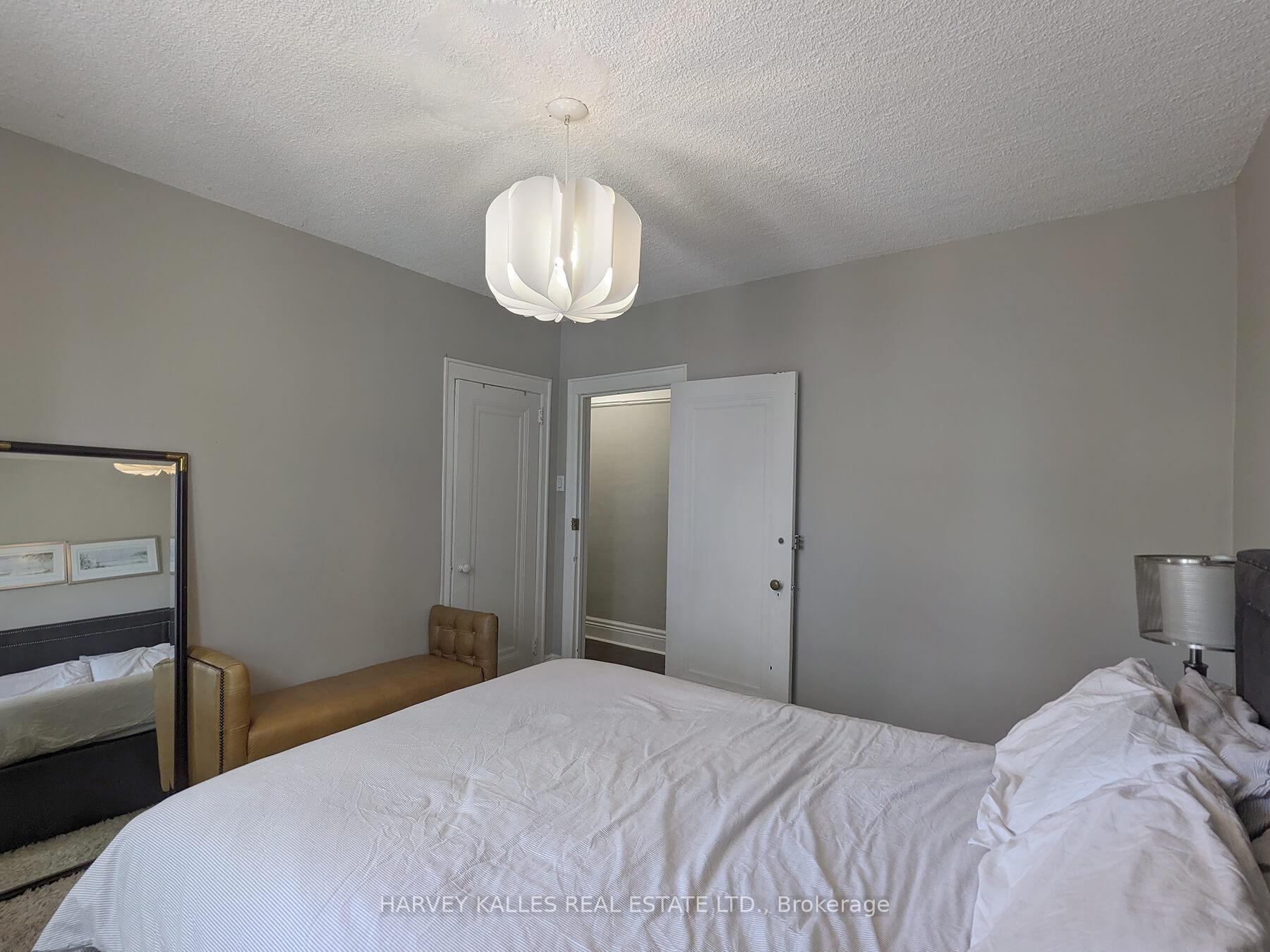 1 Brookdale Avenue 5