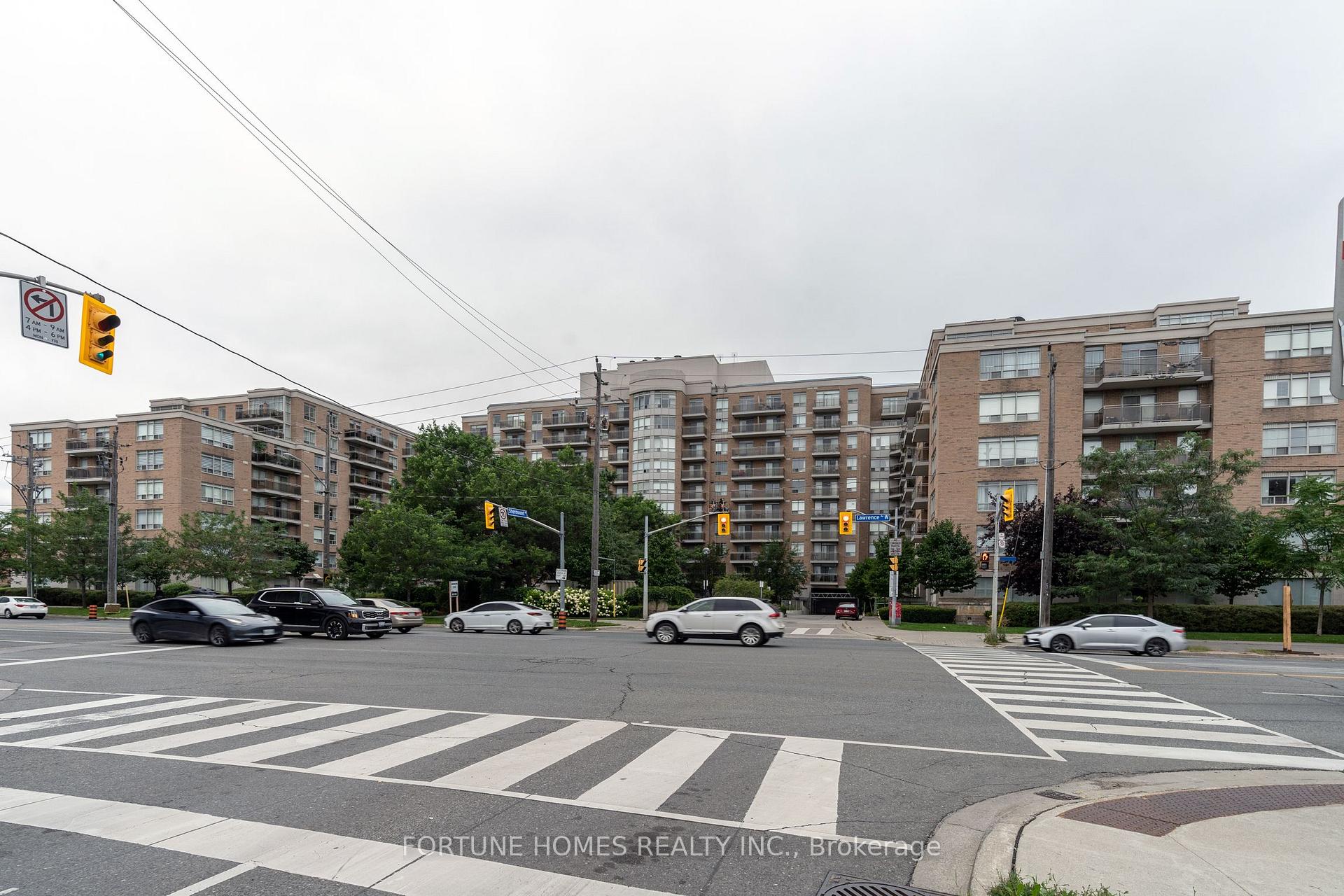 2 Bedrooms Condo at 650 Lawrence, Toronto For sale