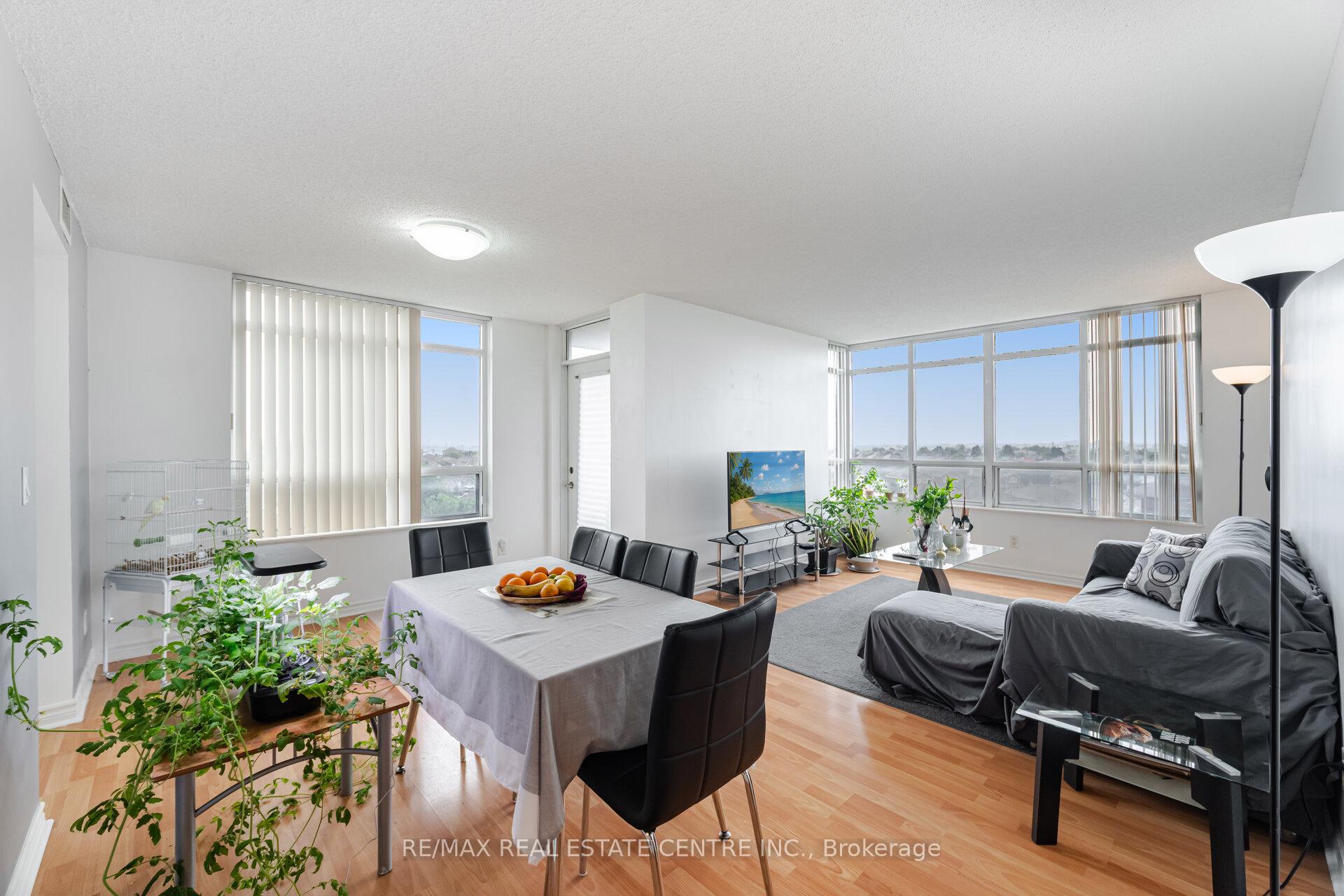 2 Bedrooms Condo at 710 Humberwood, Toronto For sale