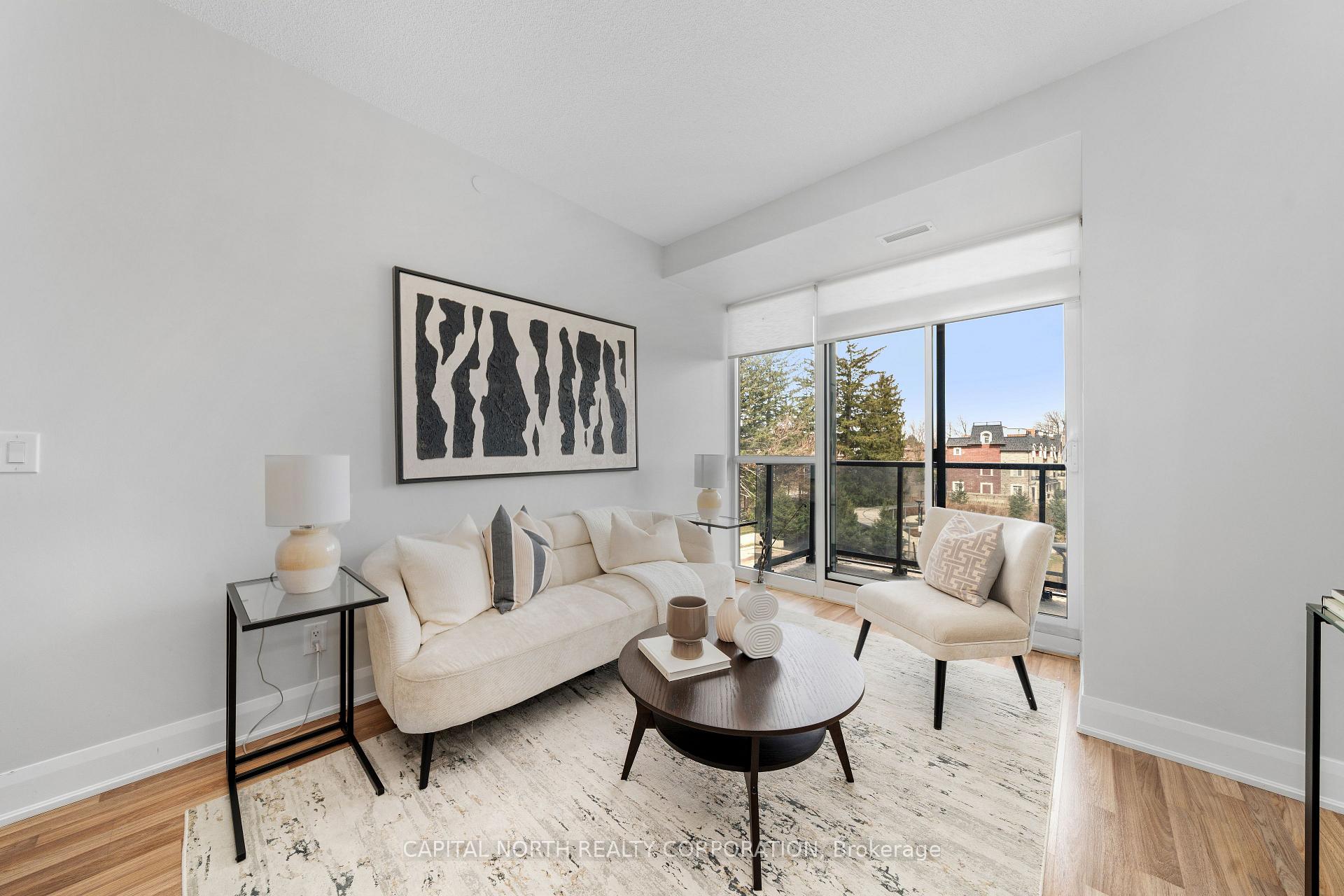 2 Bedrooms Condo at 4700 Highway 7, Vaughan For sale