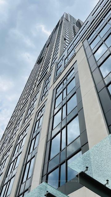 3 Bedrooms Condo at 1928 Lakeshore,  Toronto For sale