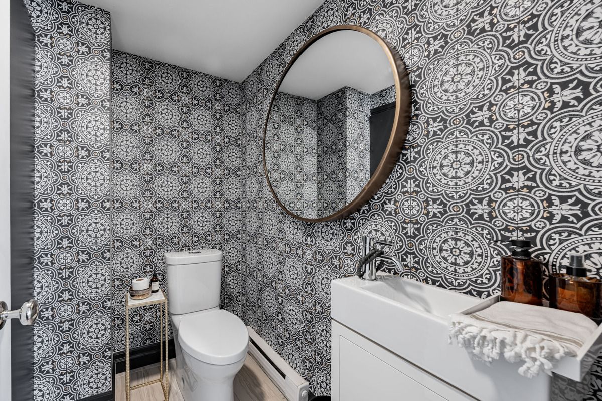 105 Heath Street W 1