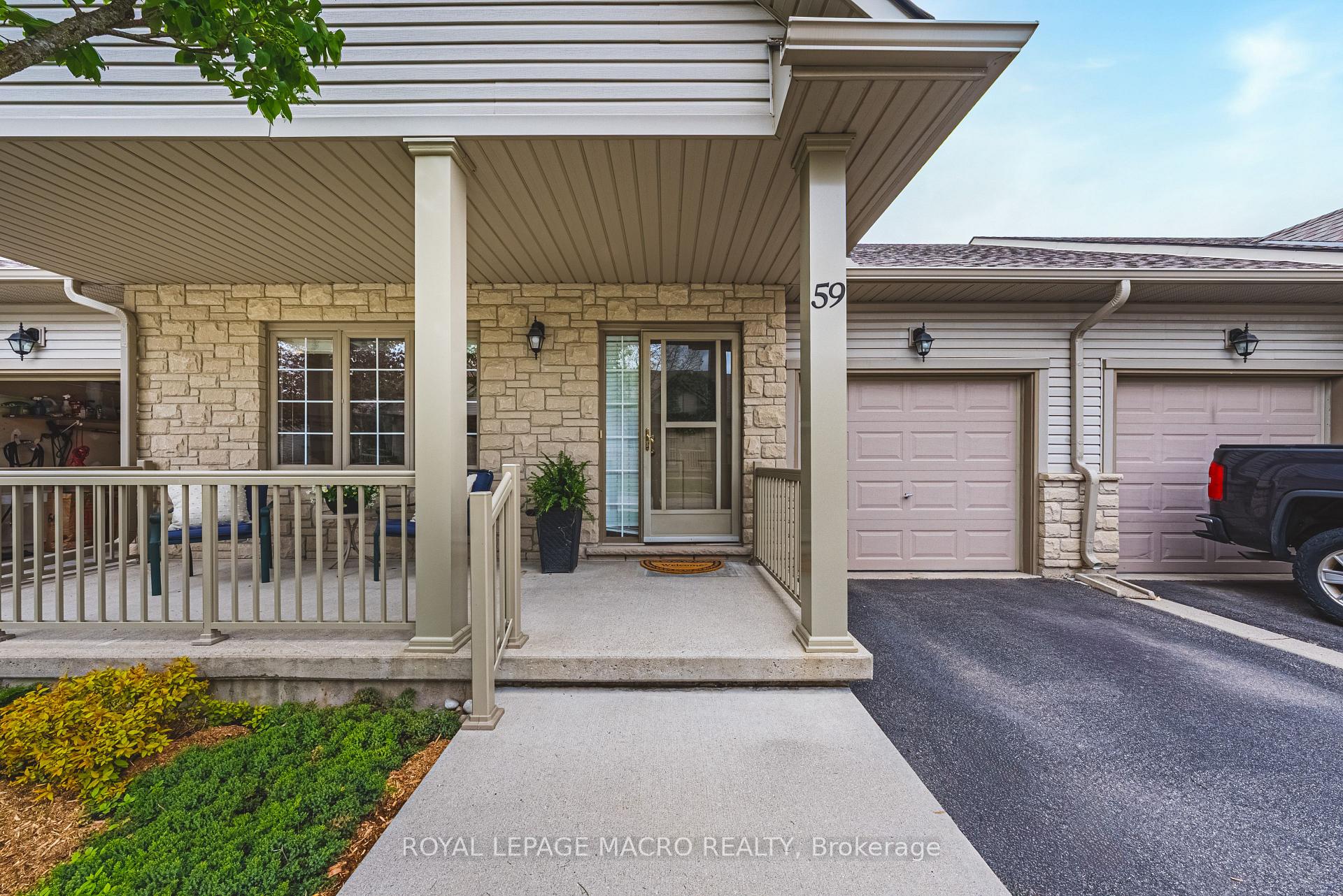 1 Bedroom Condo at 34 Southbrook, Hamilton For sale