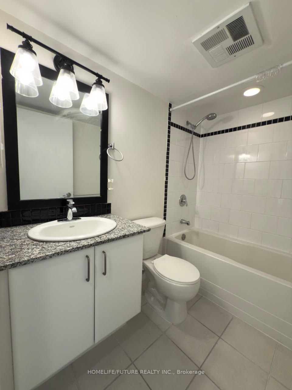 33 Sheppard Avenue E, #806
