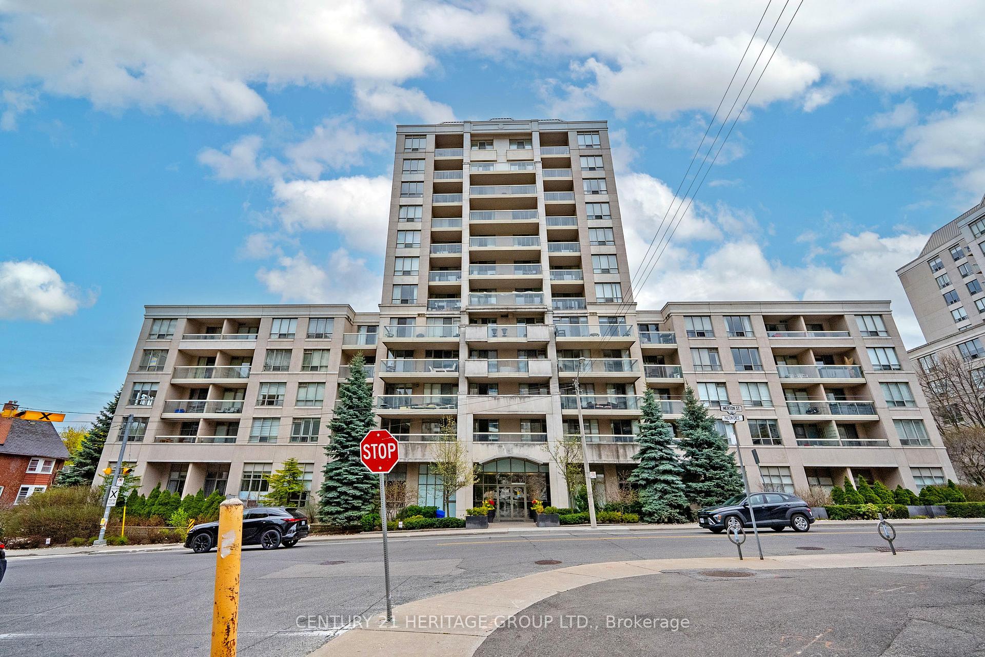 2 Bedrooms Condo at 253 Merton, Toronto For sale