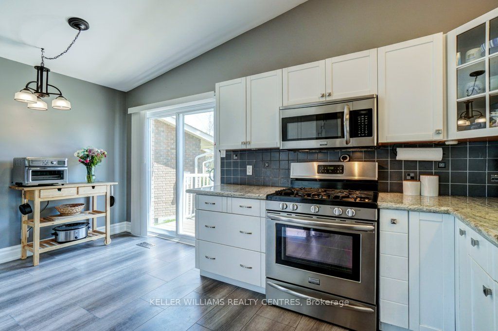 34 Meadowlands Drive