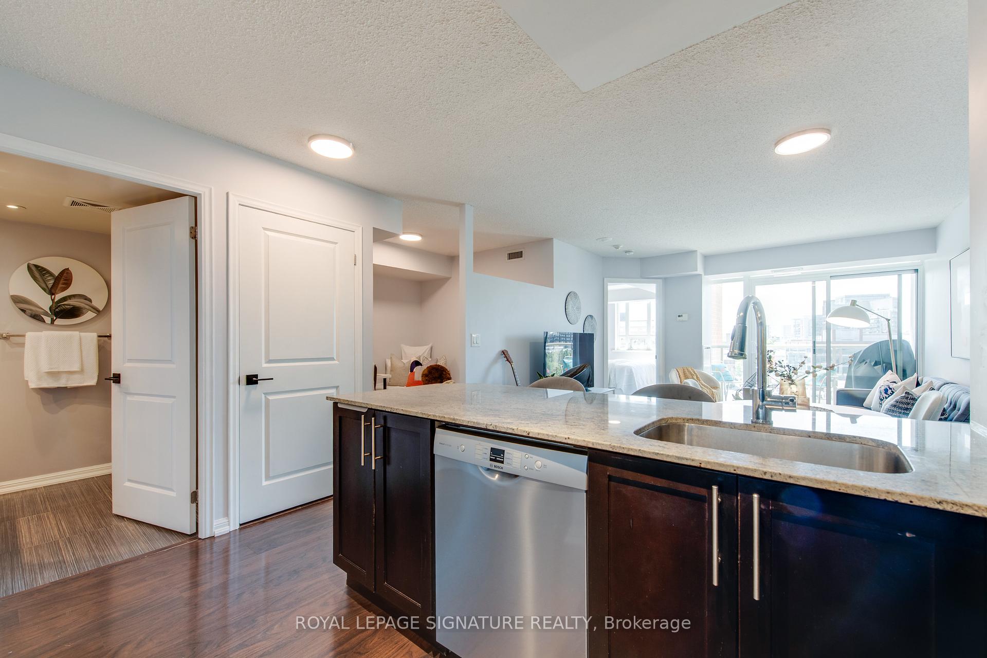 2 Bedrooms Condo at 125 Western Battery, Toronto For sale