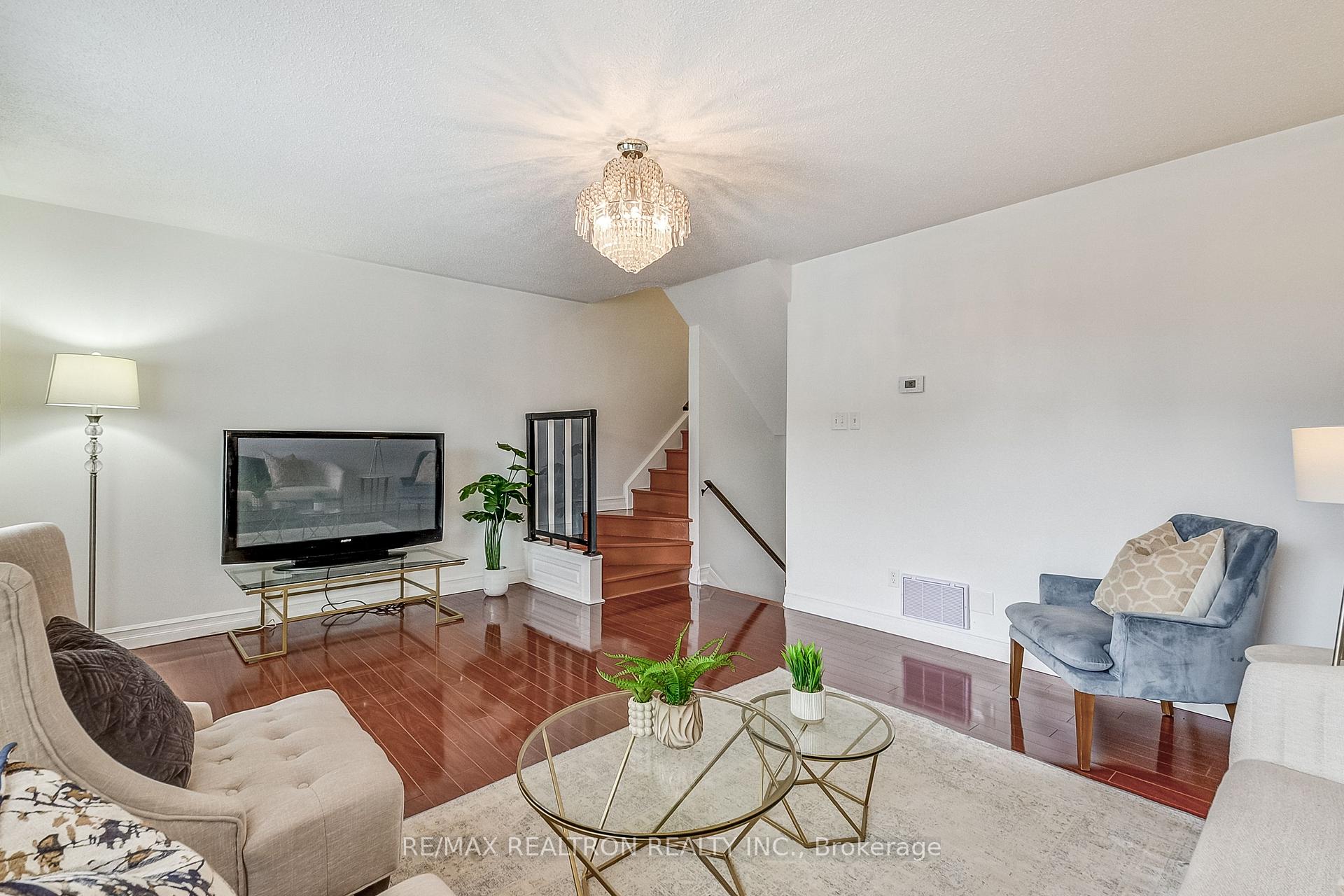 3 Bedrooms Condo at 6442 Finch, Toronto For sale