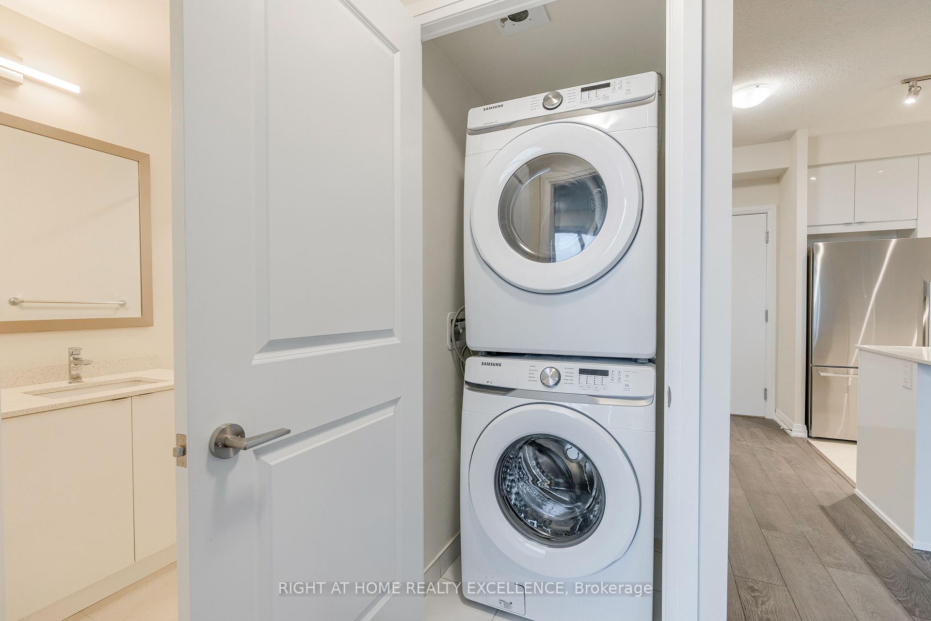 2 Bedrooms Condo at 50 Thomas Riley, Toronto For sale