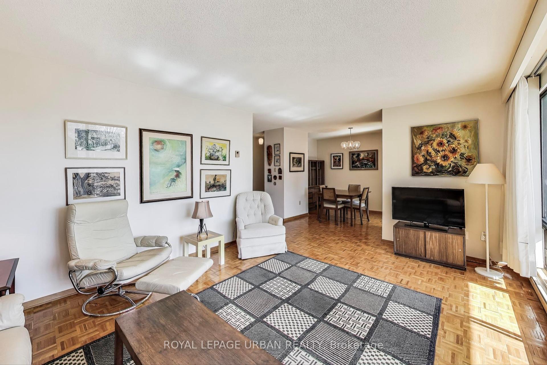 2 Bedrooms Condo at 166 Sherwood, Toronto For sale