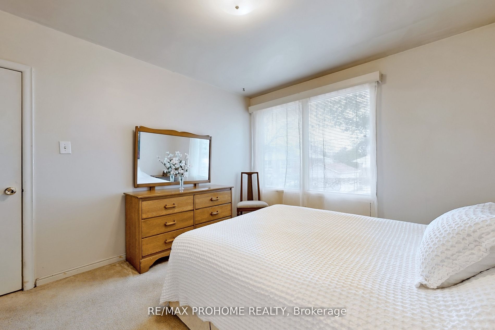 17 Oakworth Crescent