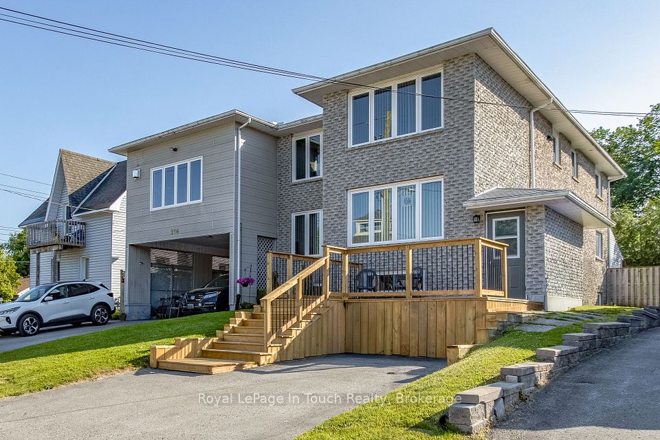 206 Lindsay