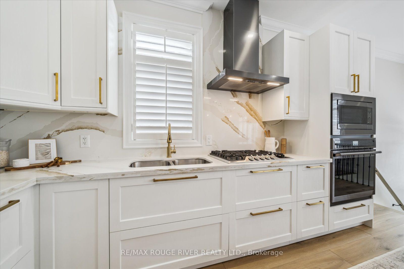 448 West Scugog Lane