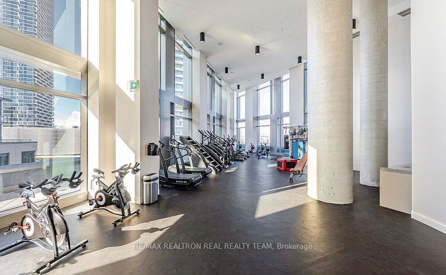 1 Bedroom Condo at 1000 Portage, Vaughan For sale