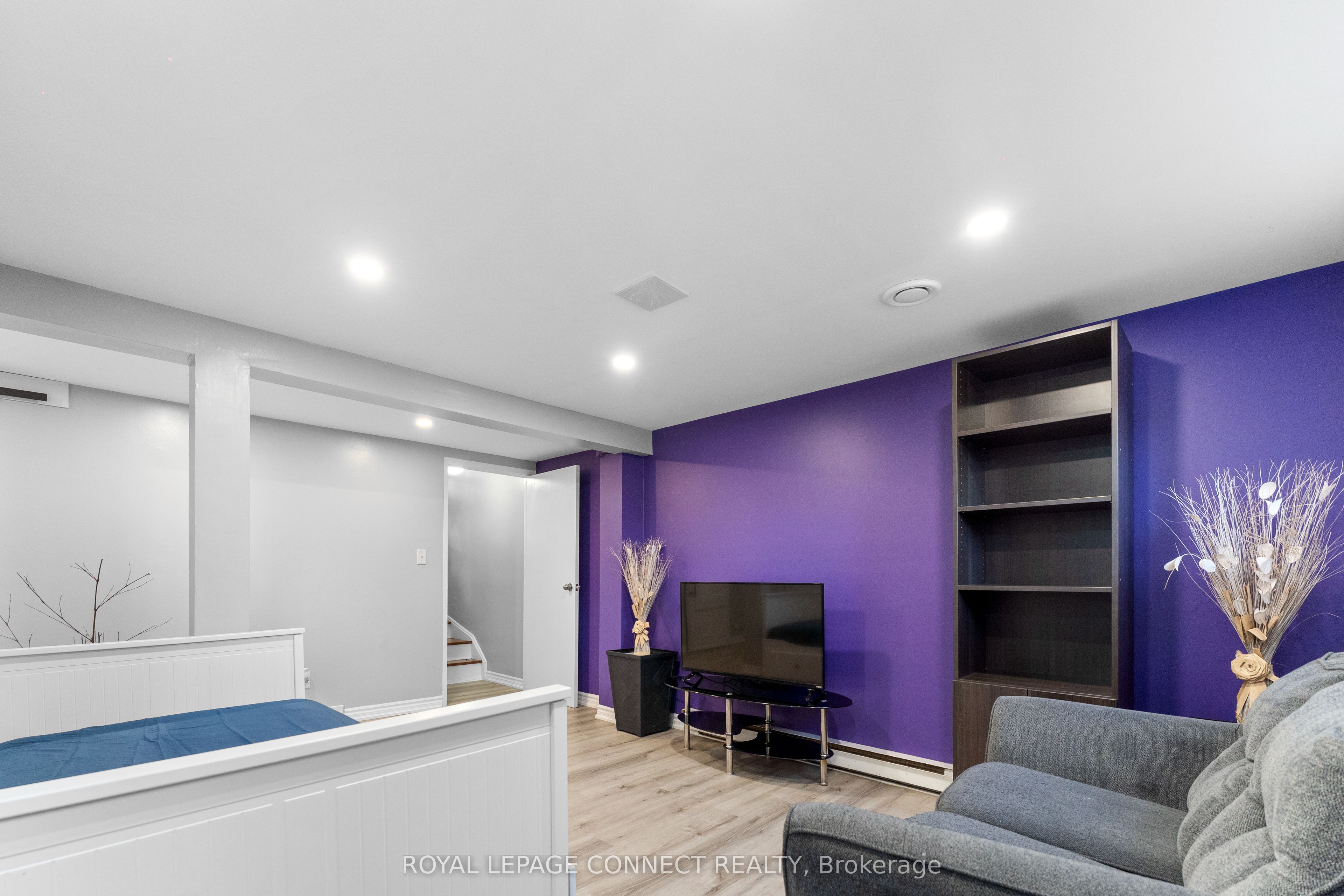 421 Pompano Court