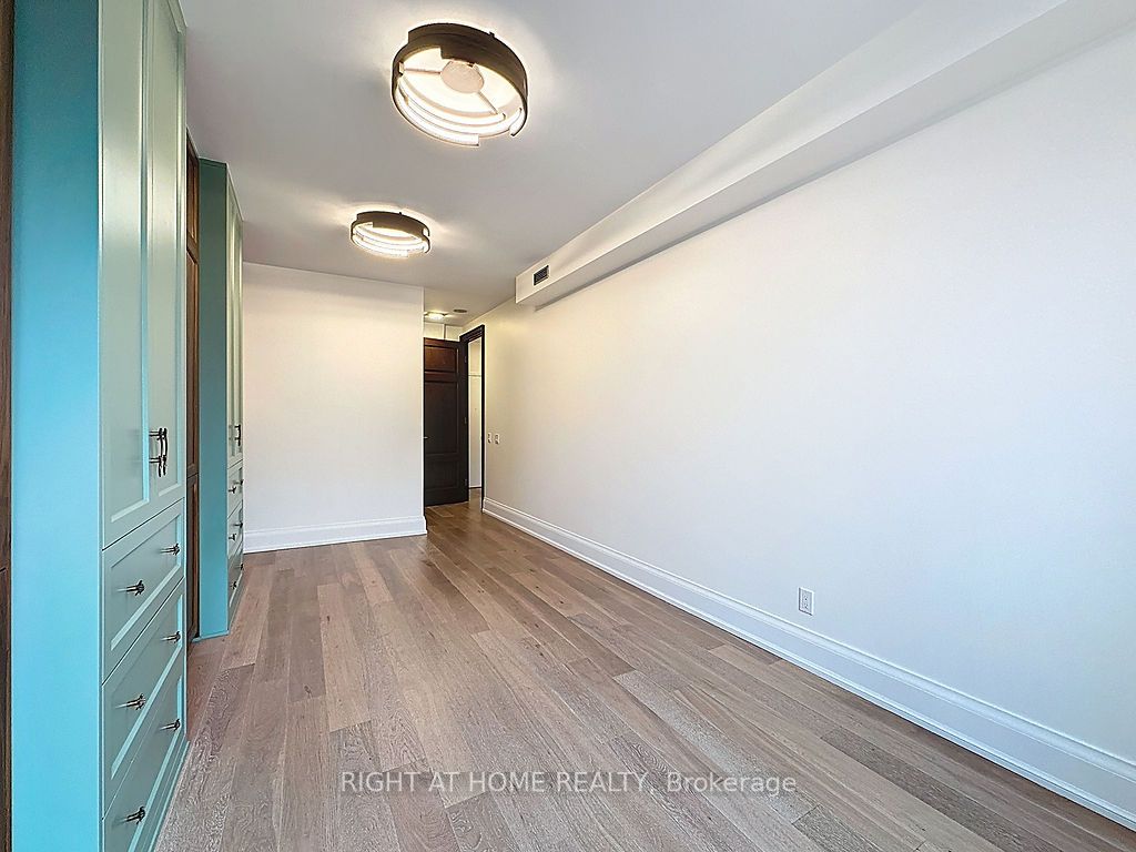 #316 - 5 Northtown Way, Toronto, ON M2N 7A1