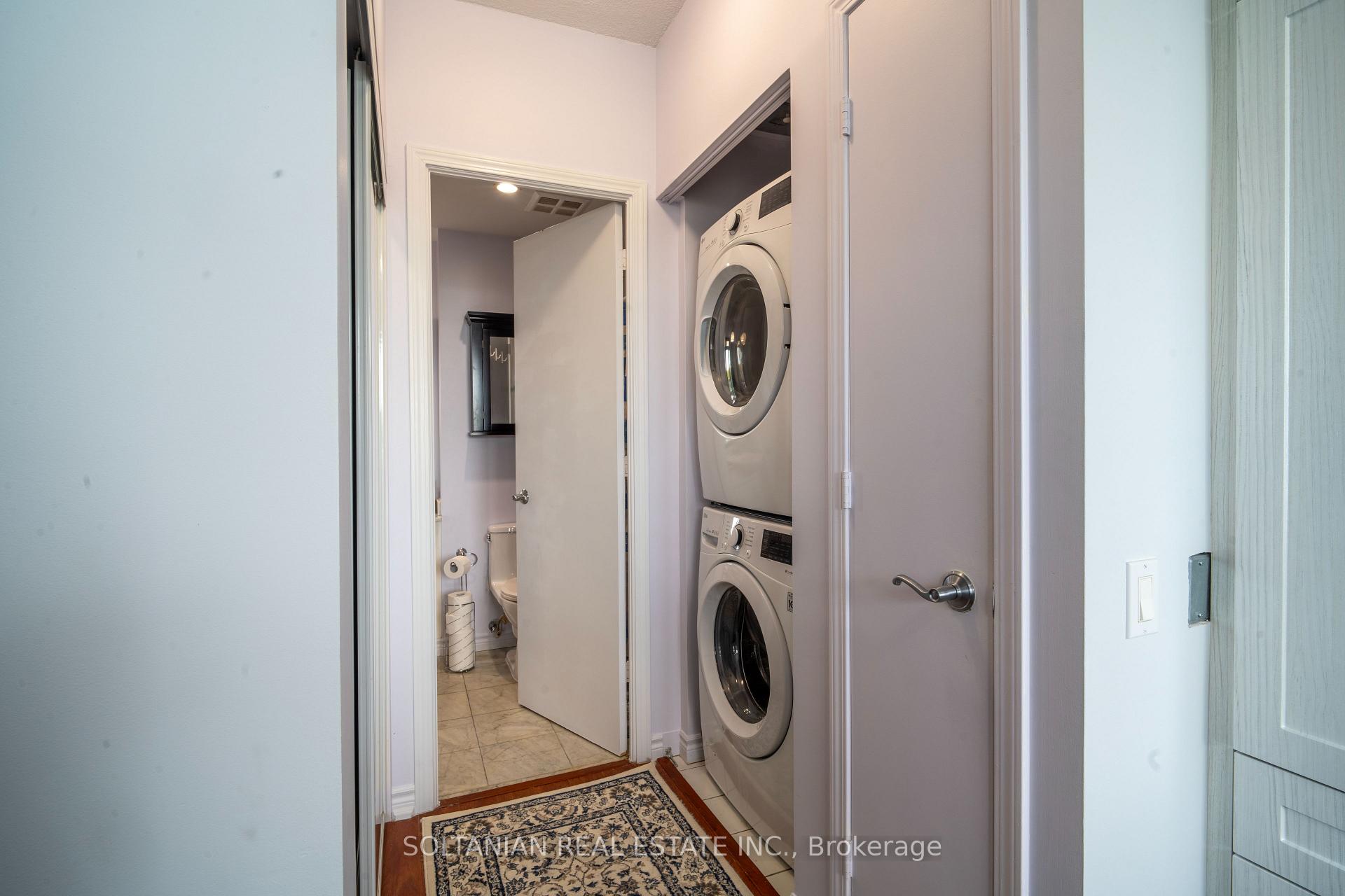 2 Bedrooms Condo at 60 Byng, Toronto For sale