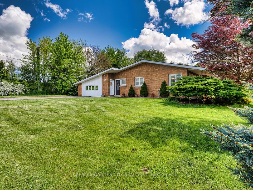 1519 Effingham Street, Pelham, ON L0S 1C0