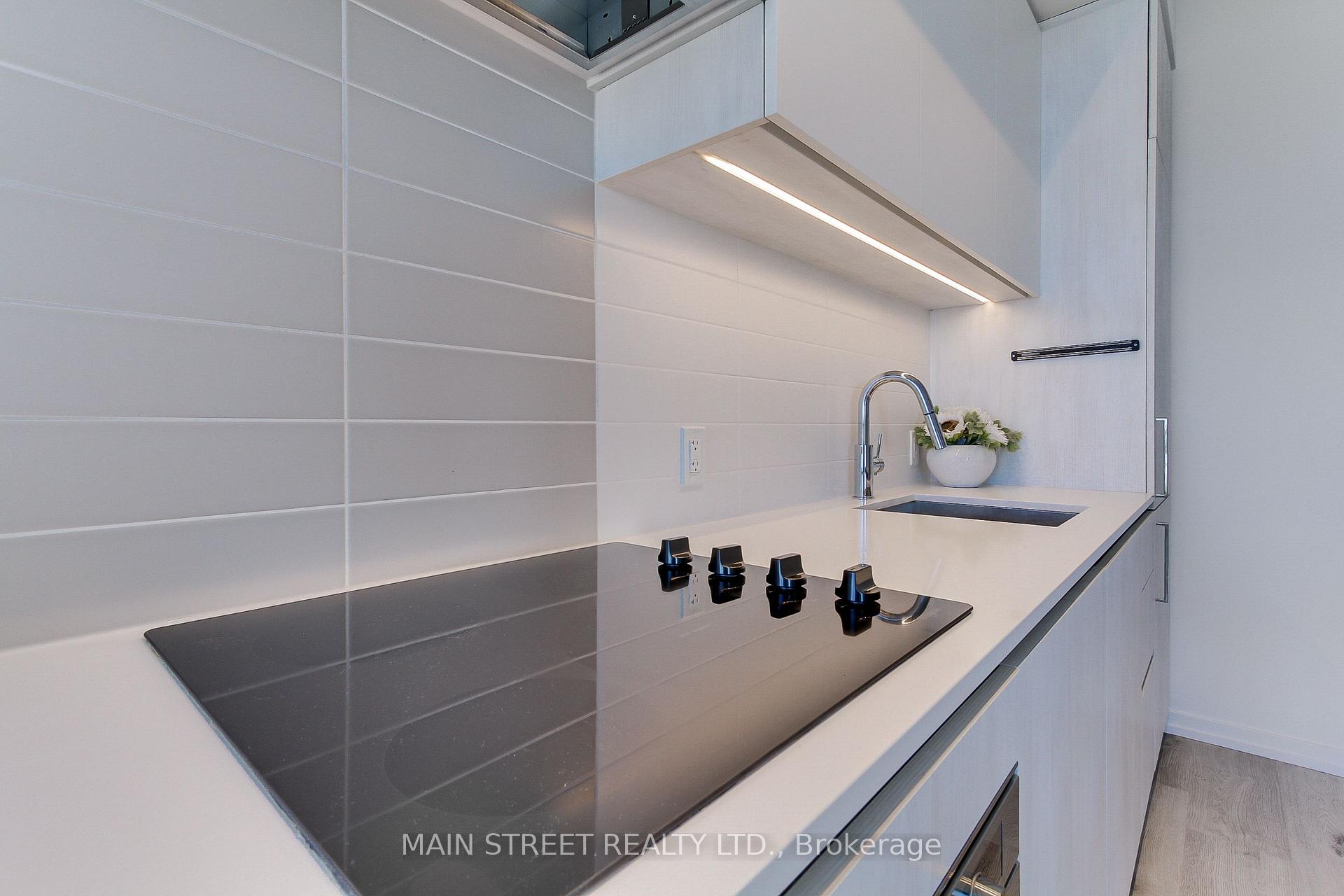 1 Bedroom Condo at 1000 Portage, Vaughan For sale
