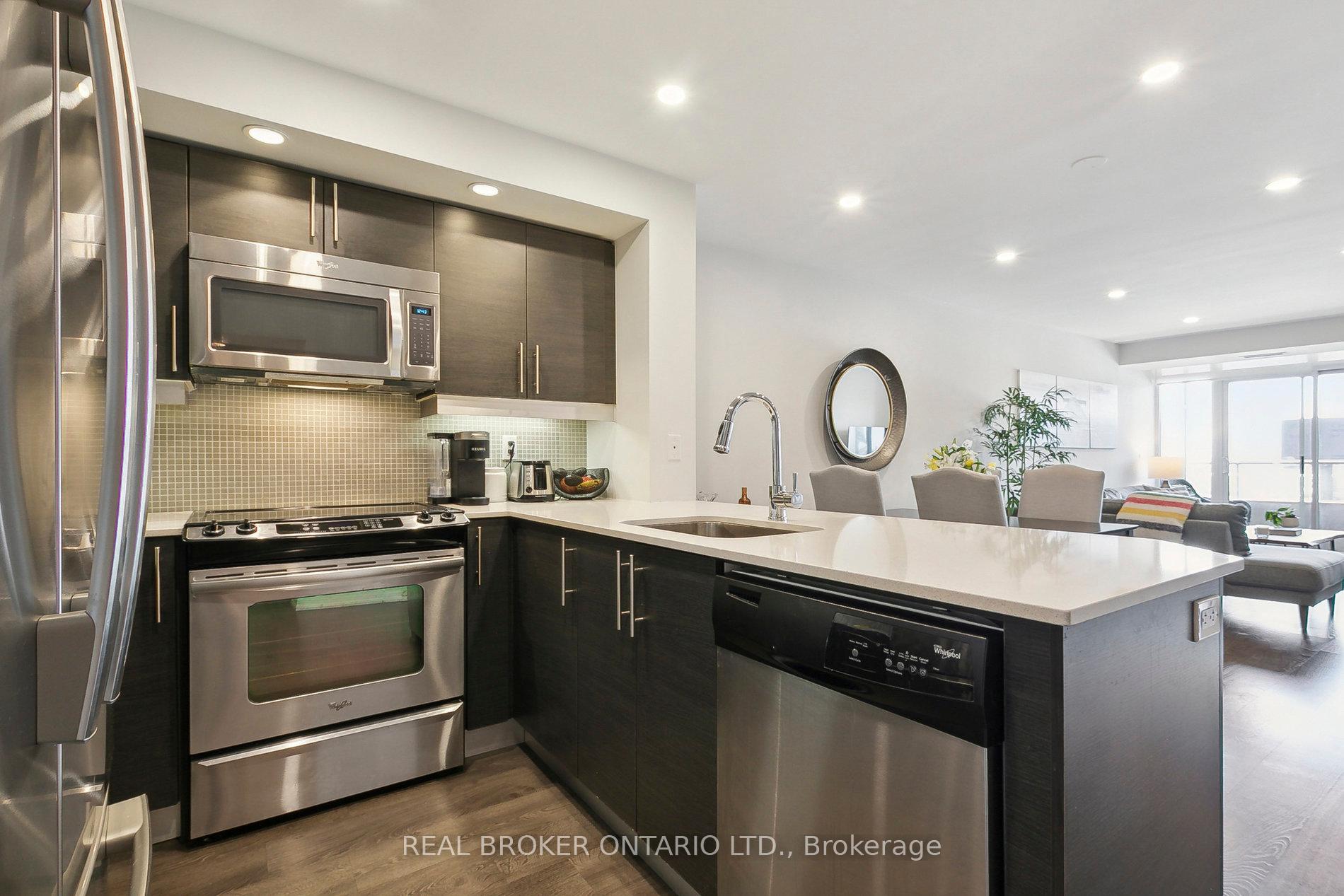3 Bedrooms Condo at 85 East Liberty,  Toronto For sale