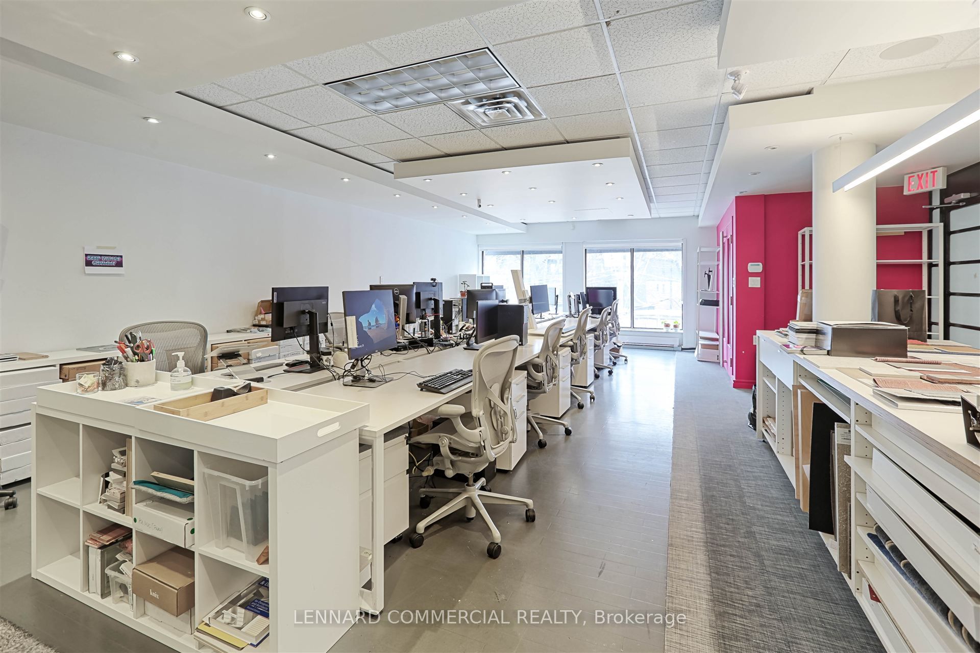 354 Davenport Road, #200