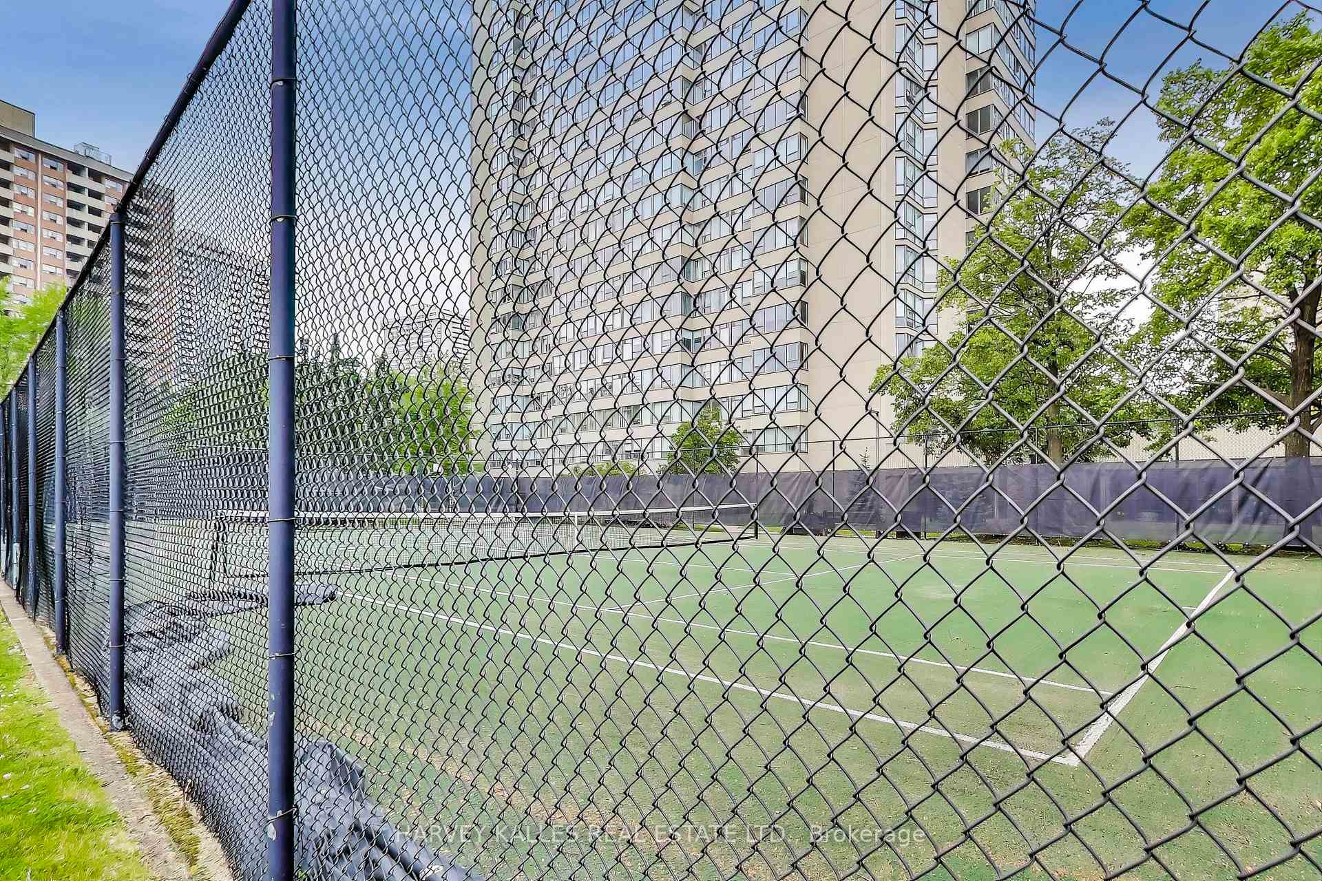 2 Bedrooms Condo at 55 Skymark, Toronto For sale