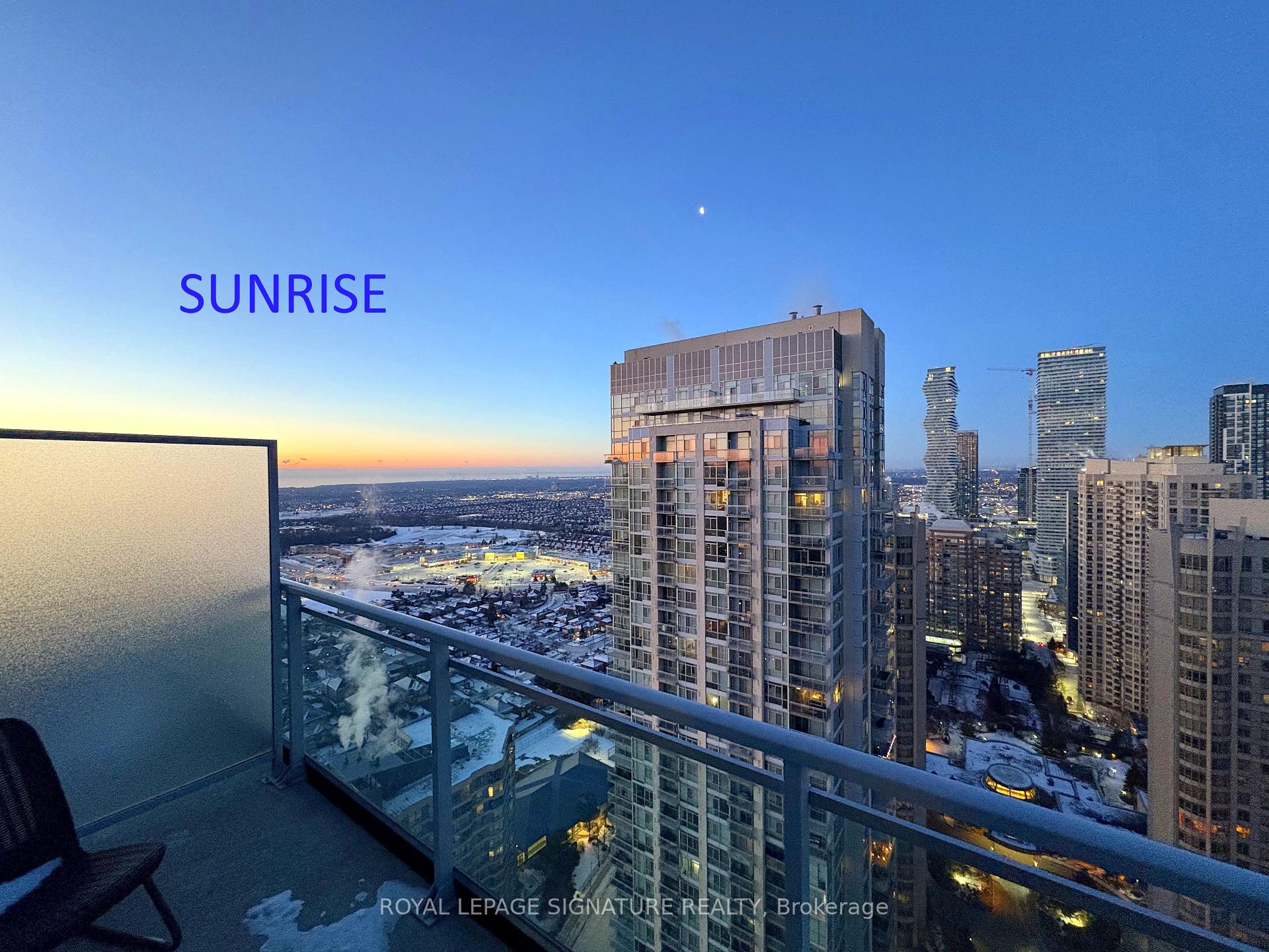 1 Bedroom Condo at 223 Webb,  Mississauga For sale