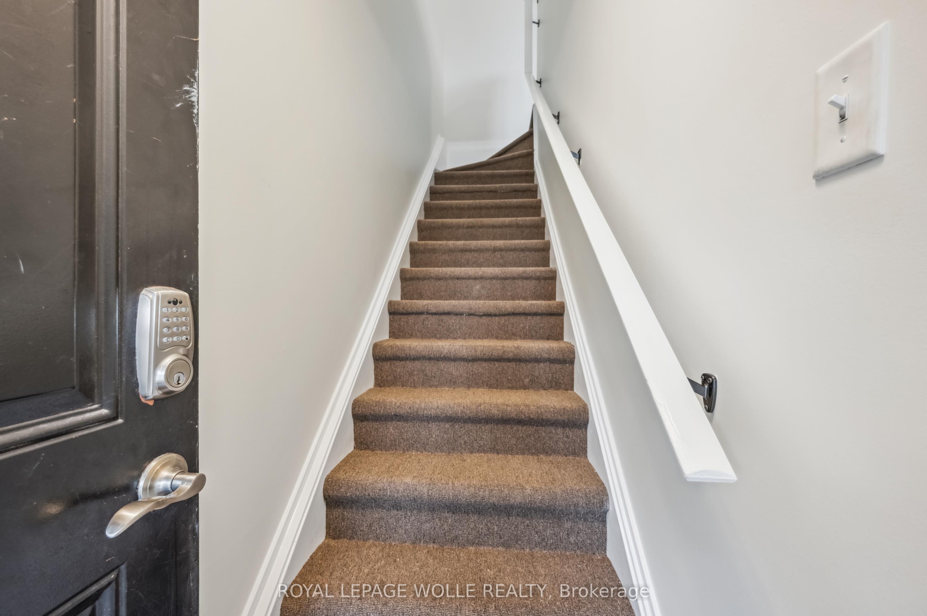 #12D - 45 Cedarhill Crescent, Kitchener, ON N2E 0A2