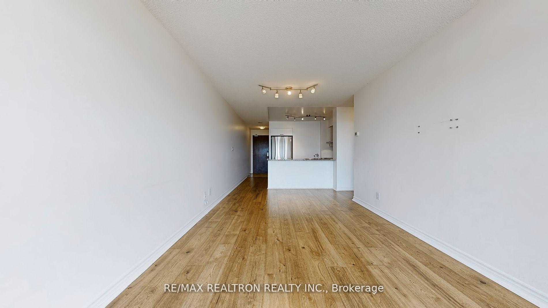 1 Bedroom Condo at 35 Hollywood, Toronto For sale