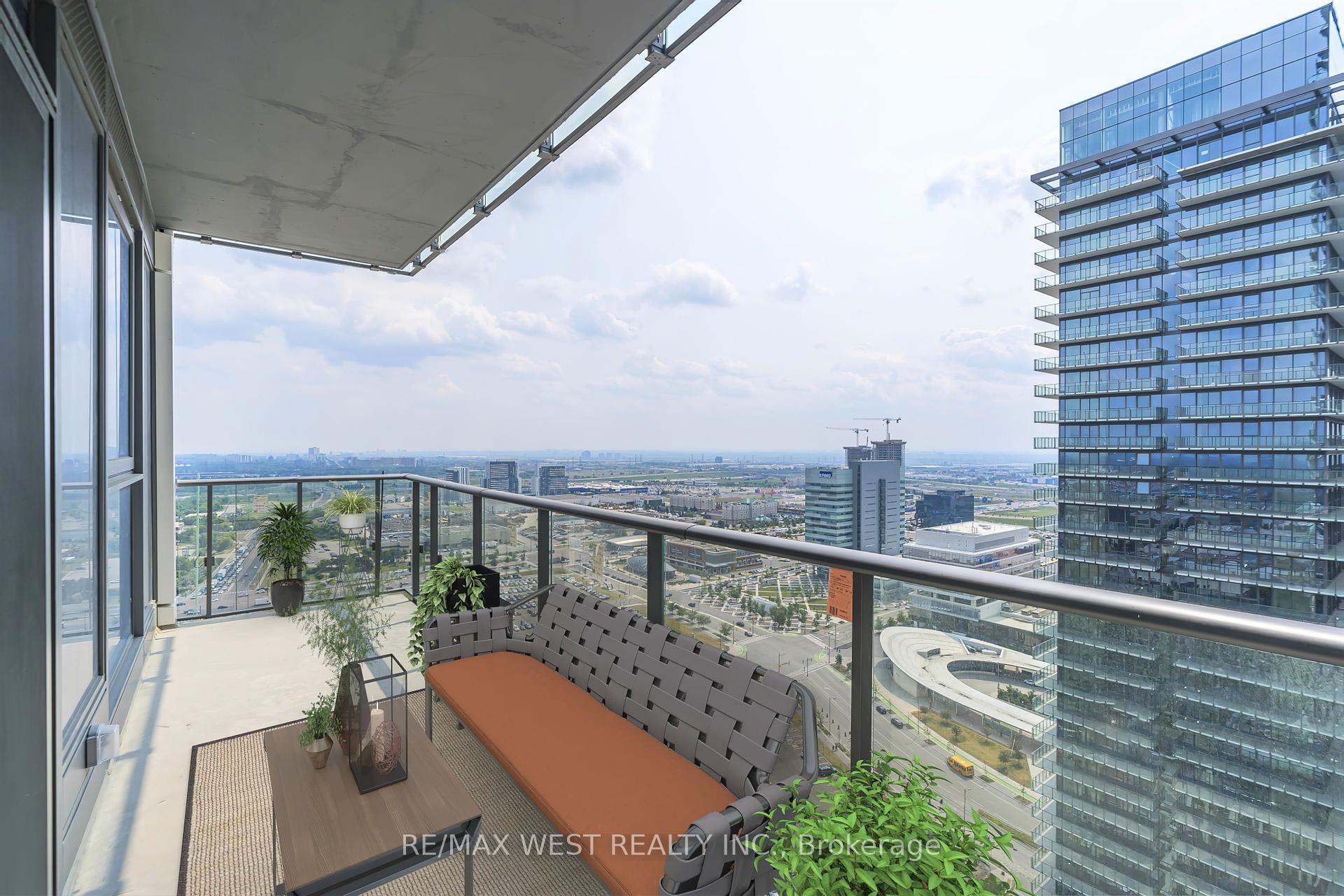 2 Bedrooms Condo at 7890 Jane,  Vaughan For sale
